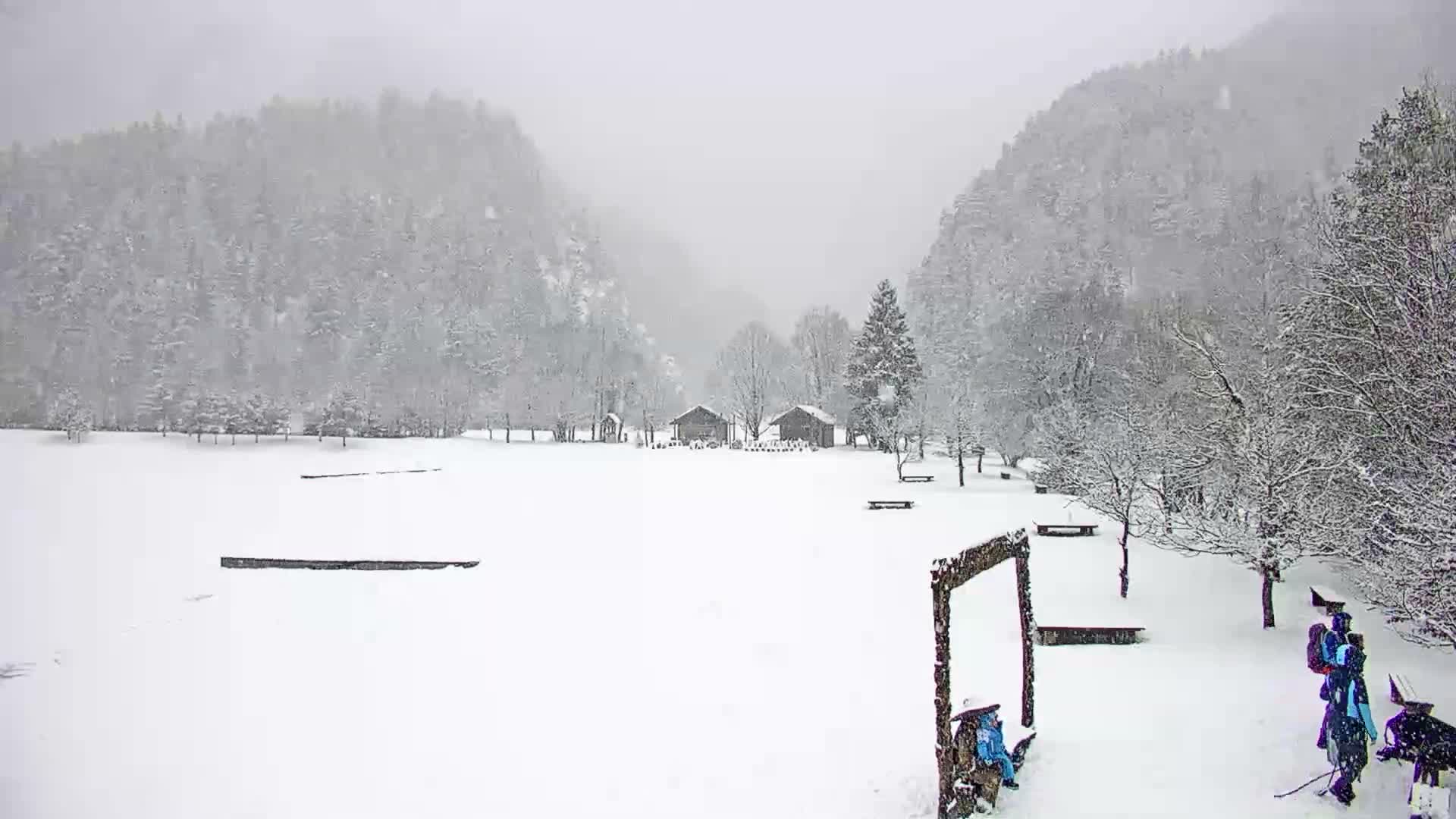 Kranjska Gora, Jezero Jasna Lake Live Cam - Jesenice, Gorenjska (Upper Carniola), Slovenia