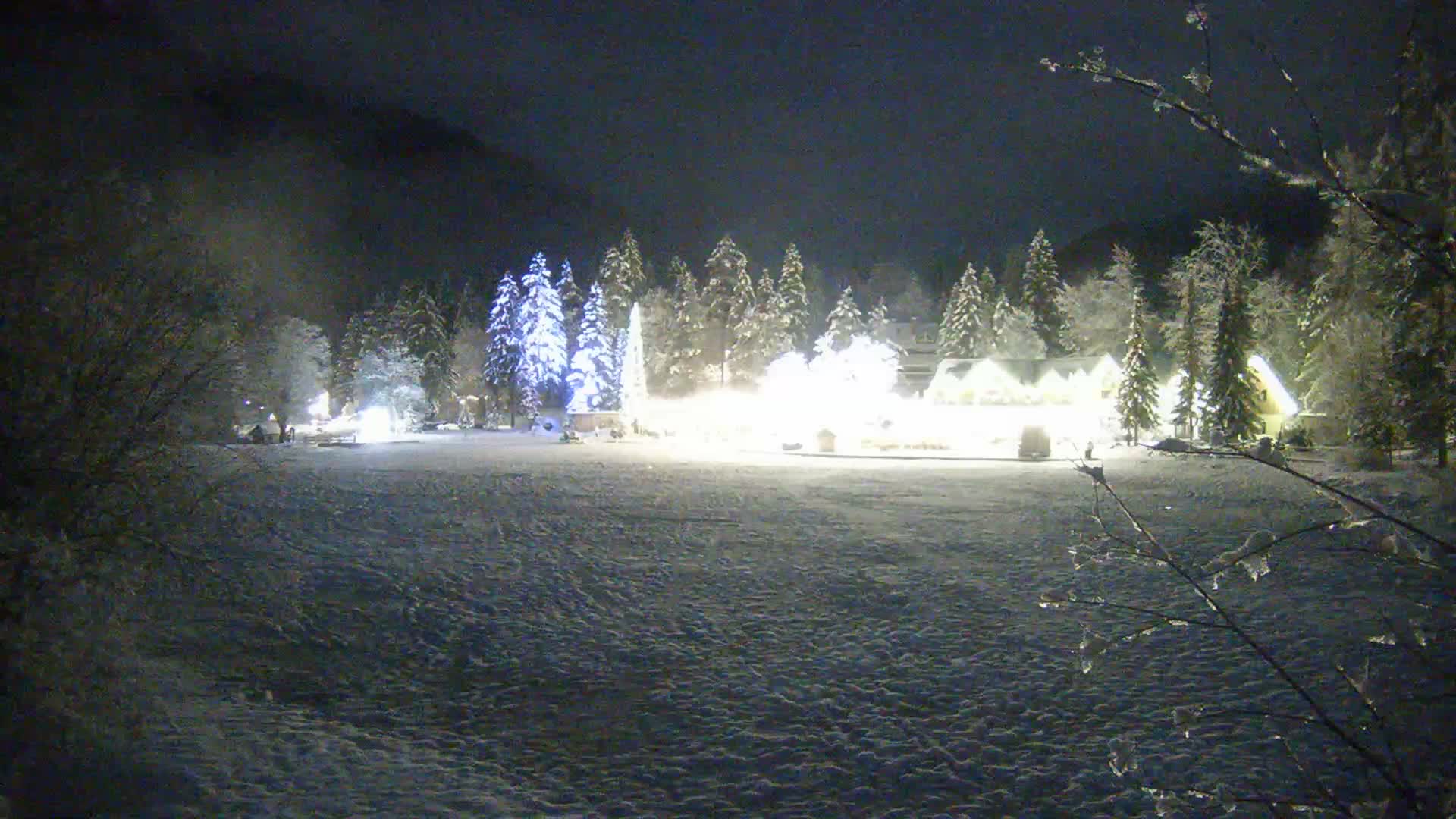Kranjska Gora, Jezero Jasna Lake Live Cam - Jesenice, Gorenjska (Upper Carniola), Slovenia
