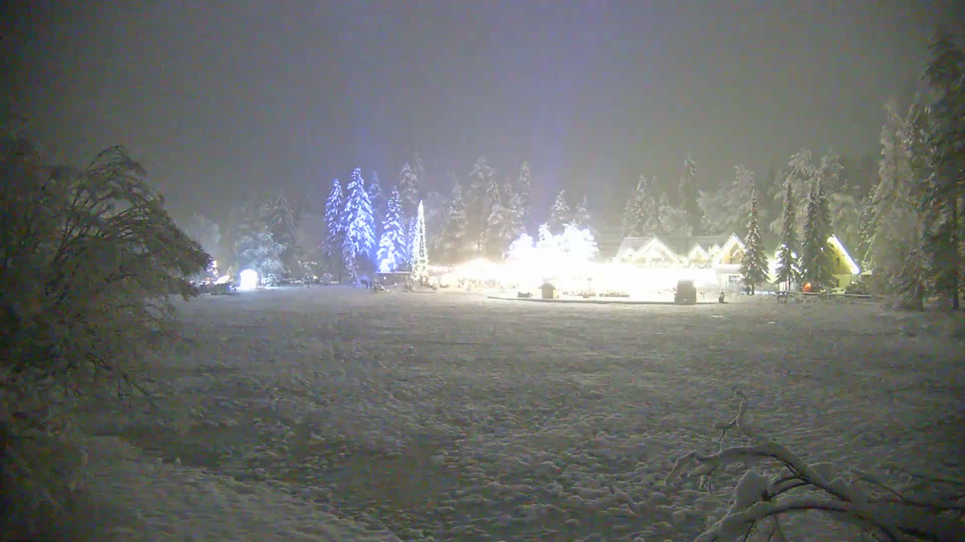 Kranjska Gora, Jezero Jasna Lake Live Cam - Jesenice, Gorenjska (Upper Carniola), Slovenia