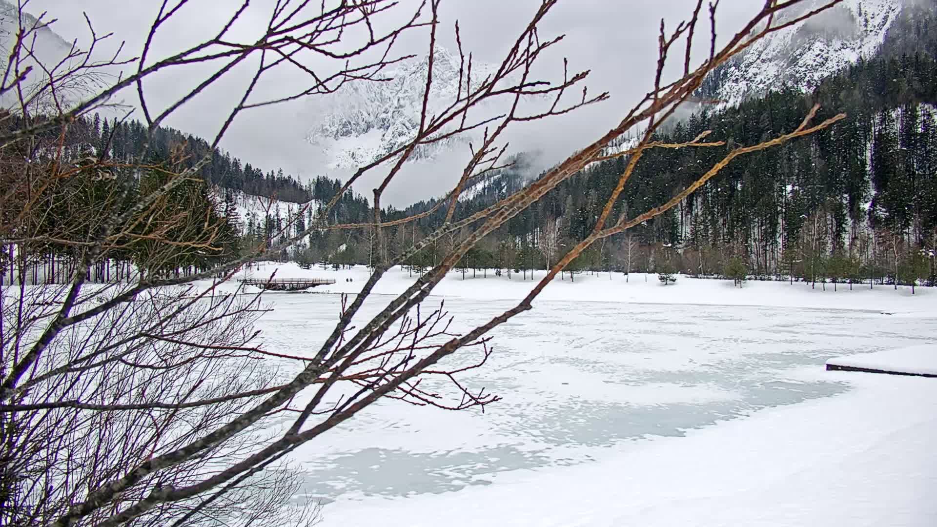 Kranjska Gora, Jezero Jasna Lake Live Cam - Jesenice, Gorenjska (Upper Carniola), Slovenia