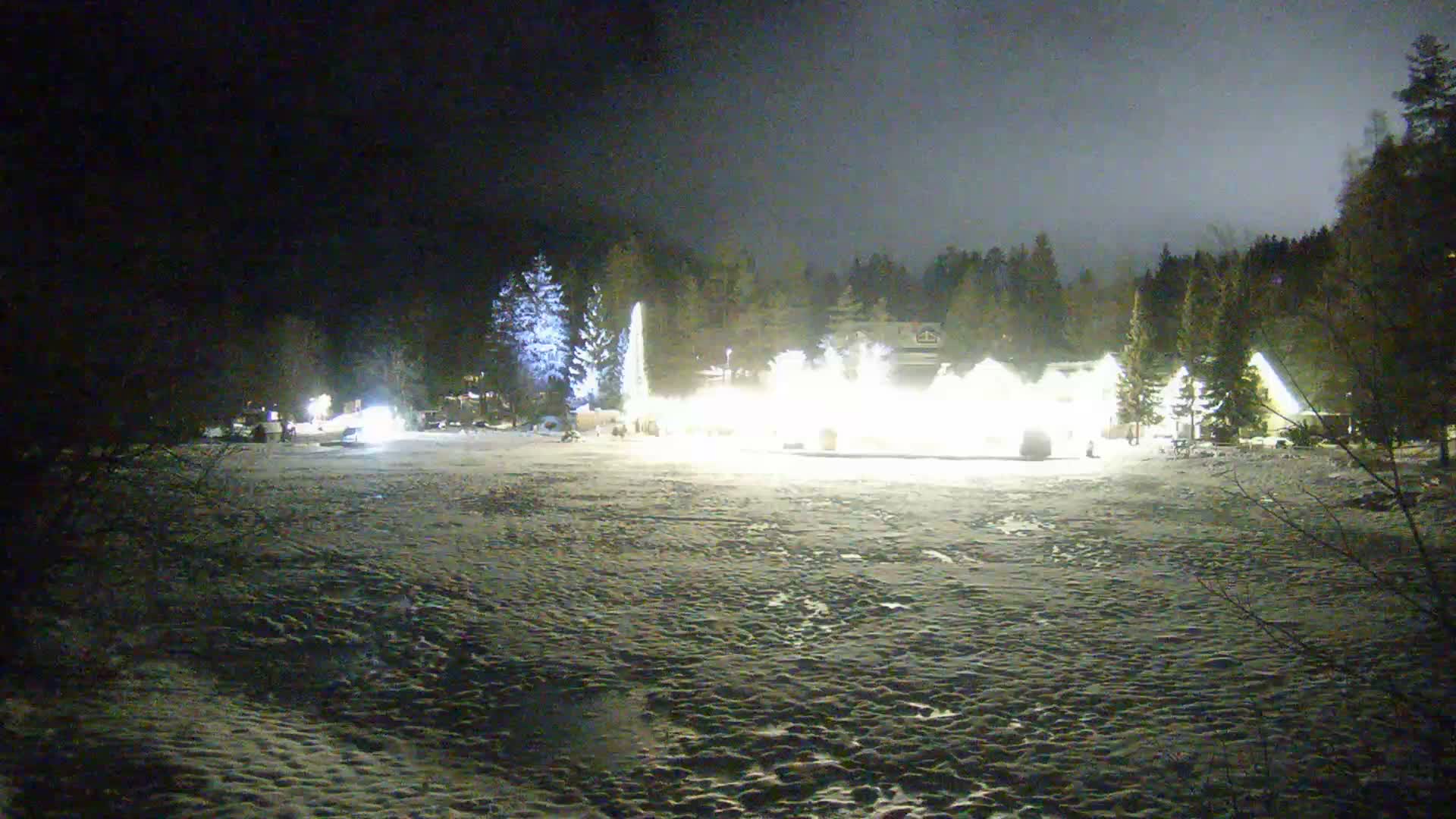 Kranjska Gora, Jezero Jasna Lake Live Cam - Jesenice, Gorenjska (Upper Carniola), Slovenia