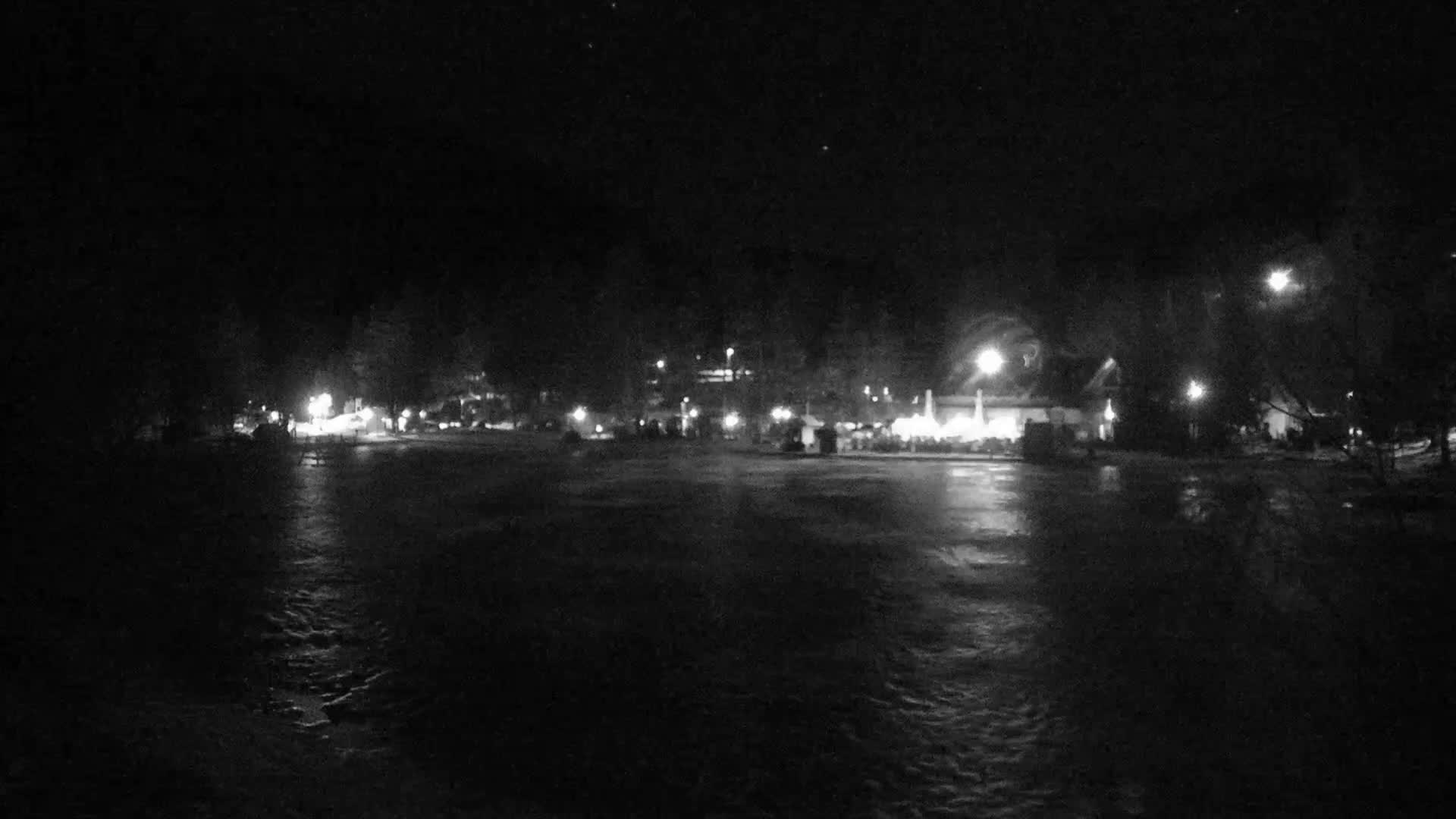 Kranjska Gora, Jezero Jasna Lake Live Cam - Jesenice, Gorenjska (Upper Carniola), Slovenia