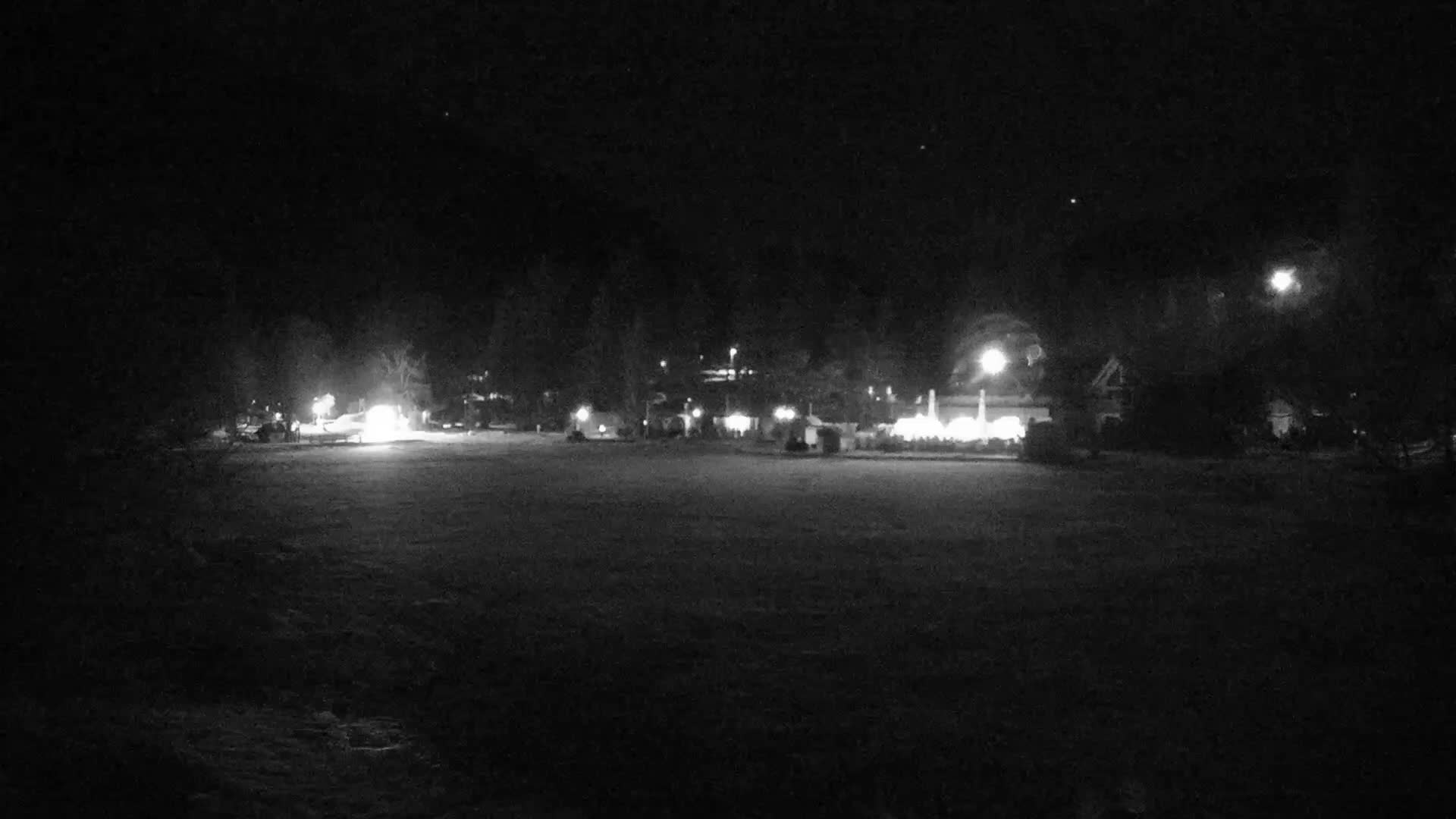 Kranjska Gora, Jezero Jasna Lake Live Cam - Jesenice, Gorenjska (Upper Carniola), Slovenia