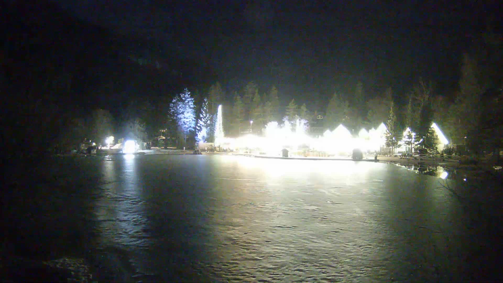 Kranjska Gora, Jezero Jasna Lake Live Cam - Jesenice, Gorenjska (Upper Carniola), Slovenia