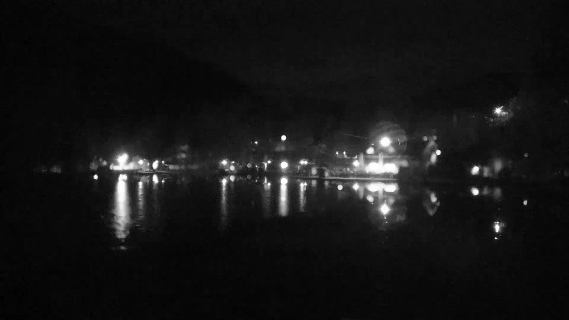 Kranjska Gora, Jezero Jasna Lake Live Cam - Jesenice, Gorenjska (Upper Carniola), Slovenia