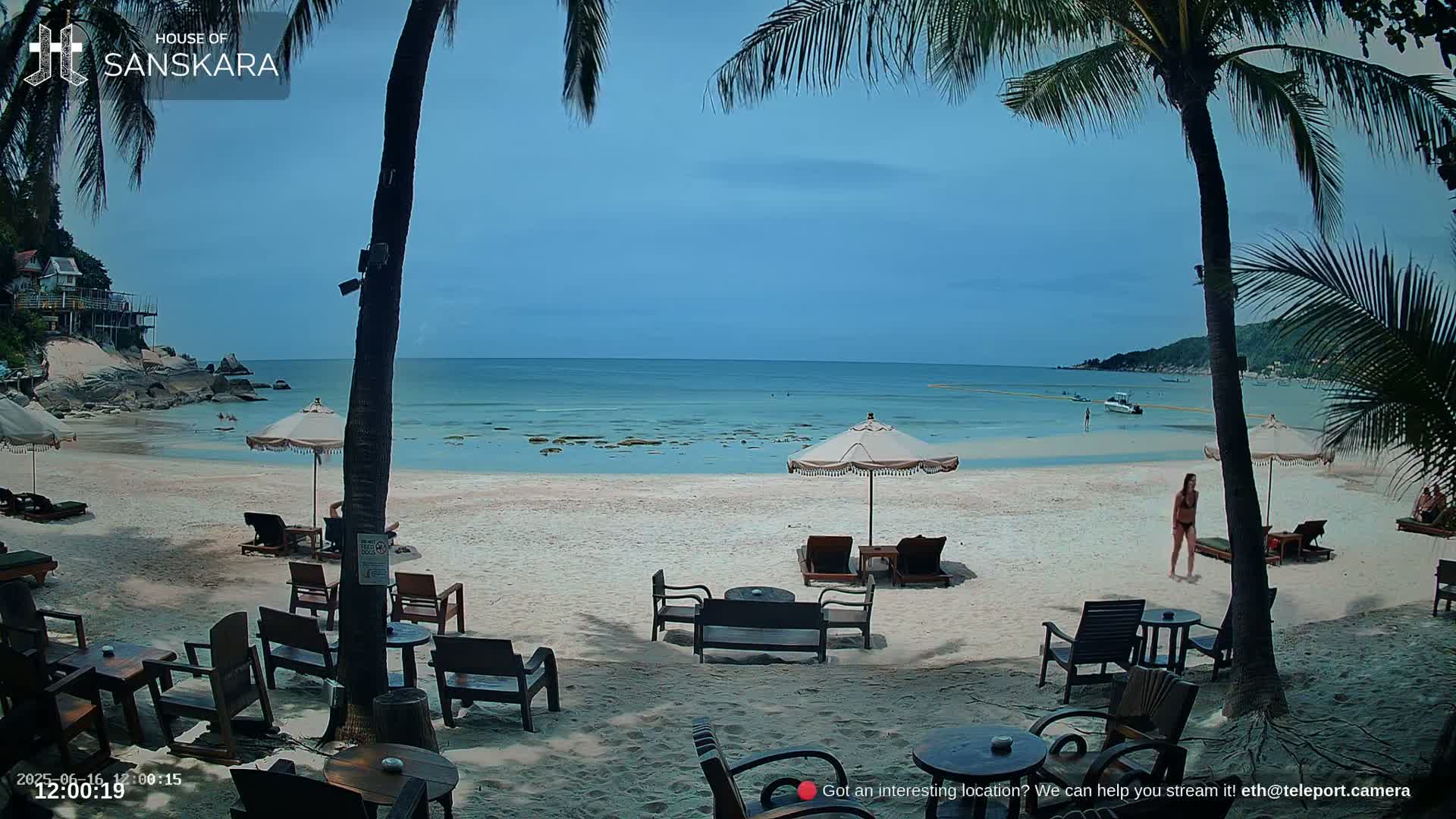 Haad Rin Beach from House of Sanskara Live Cam · Koh Pha Ngan, Surat Thani, Thailand 
