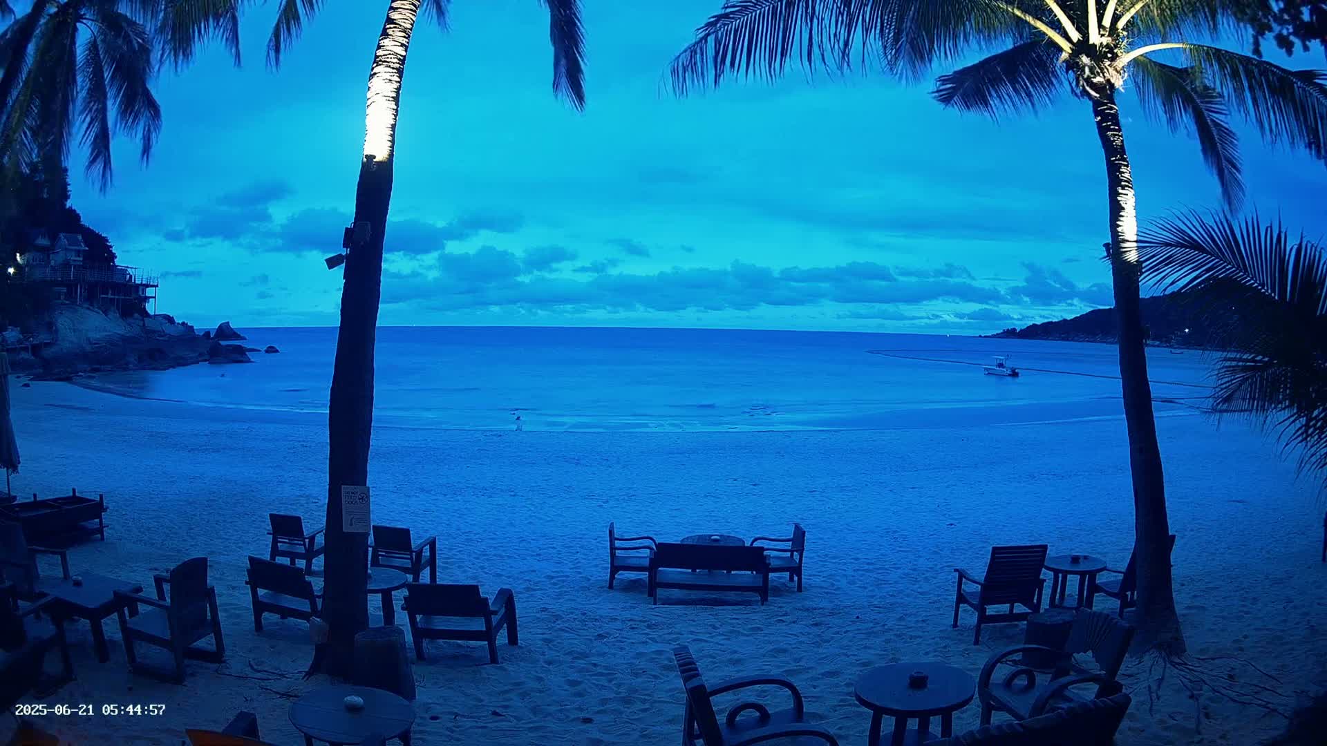 Haad Rin Beach from House of Sanskara Live Cam · Koh Pha Ngan, Surat Thani, Thailand 