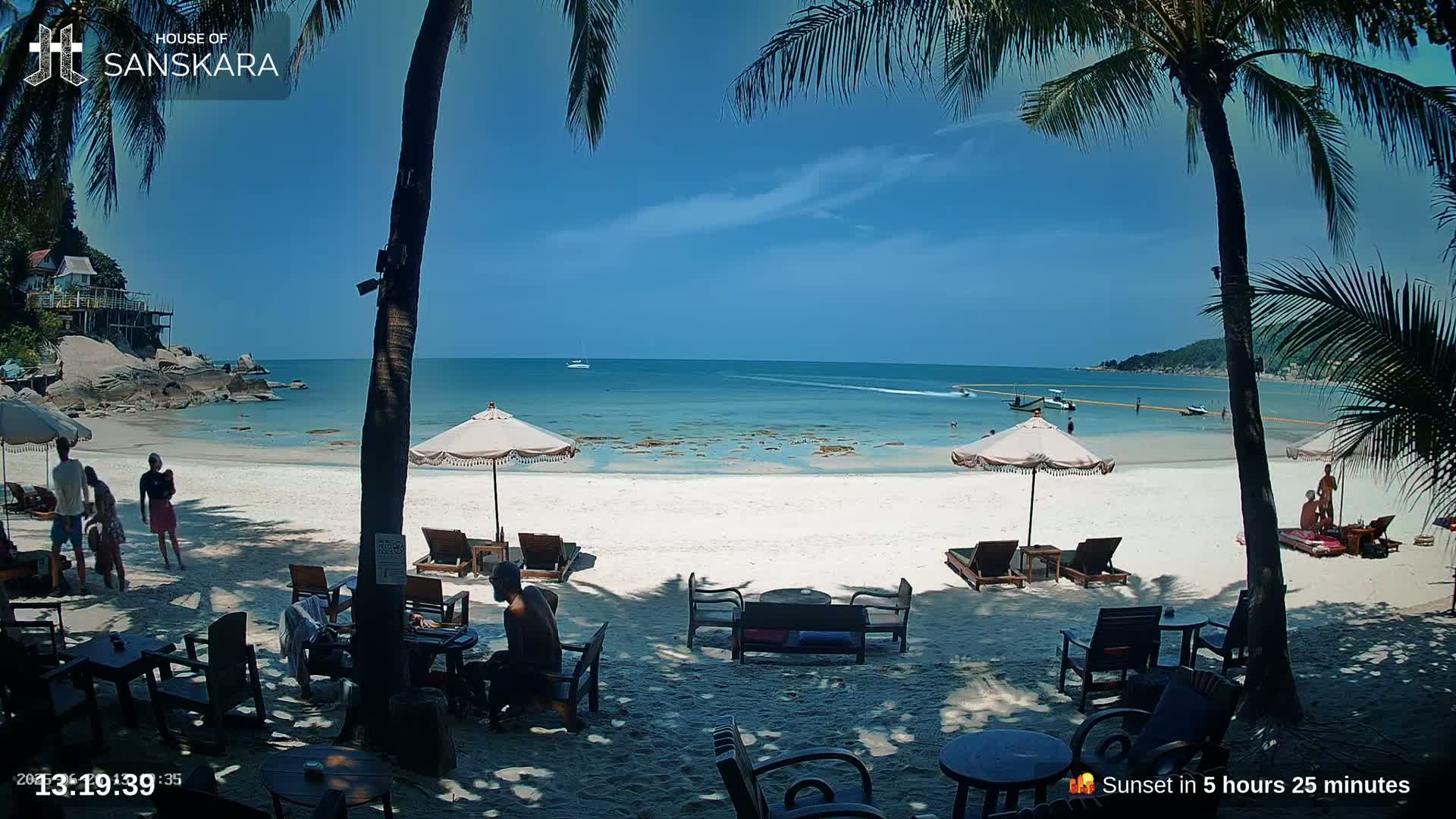 Haad Rin Beach from House of Sanskara Live Cam · Koh Pha Ngan, Surat Thani, Thailand 