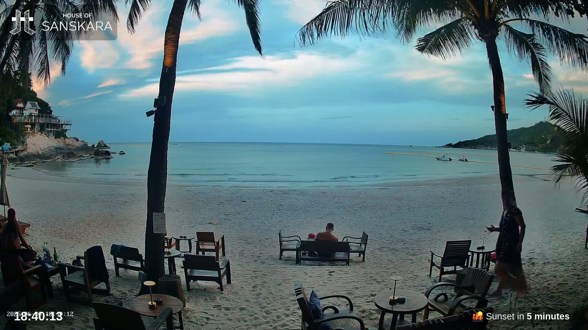 Haad Rin Beach from House of Sanskara Live Cam · Koh Pha Ngan, Surat Thani, Thailand 