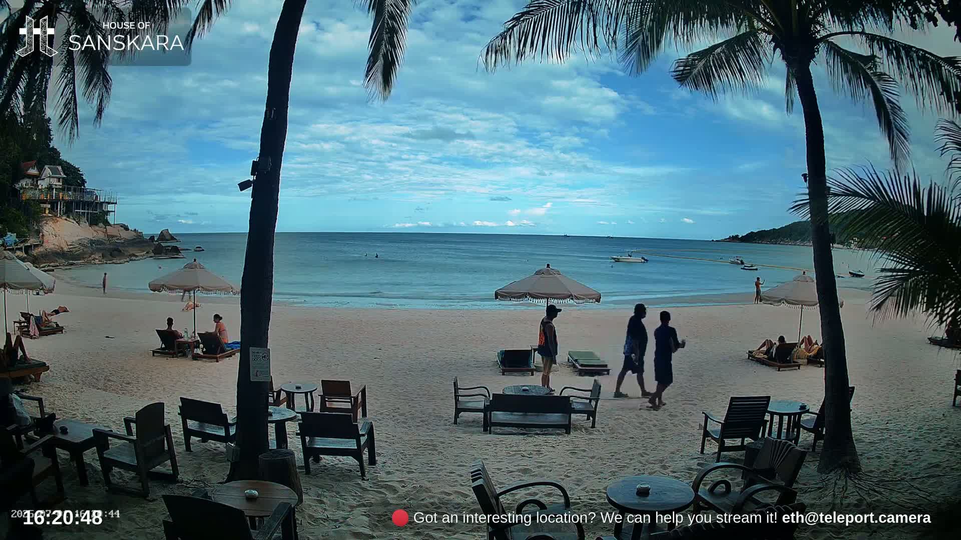 Haad Rin Beach from House of Sanskara Live Cam · Koh Pha Ngan, Surat Thani, Thailand 