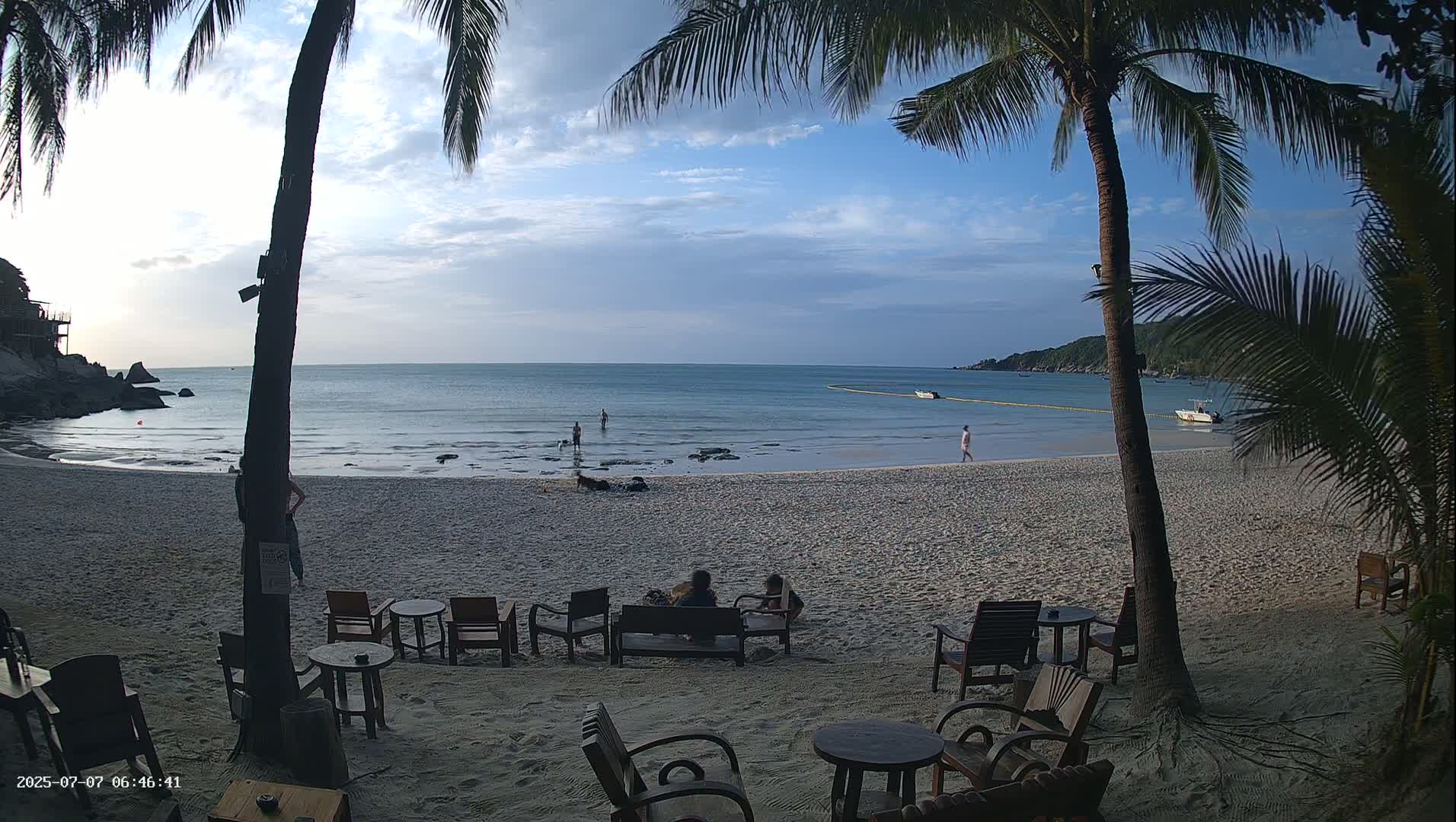 Haad Rin Beach from House of Sanskara Live Cam · Koh Pha Ngan, Surat Thani, Thailand 