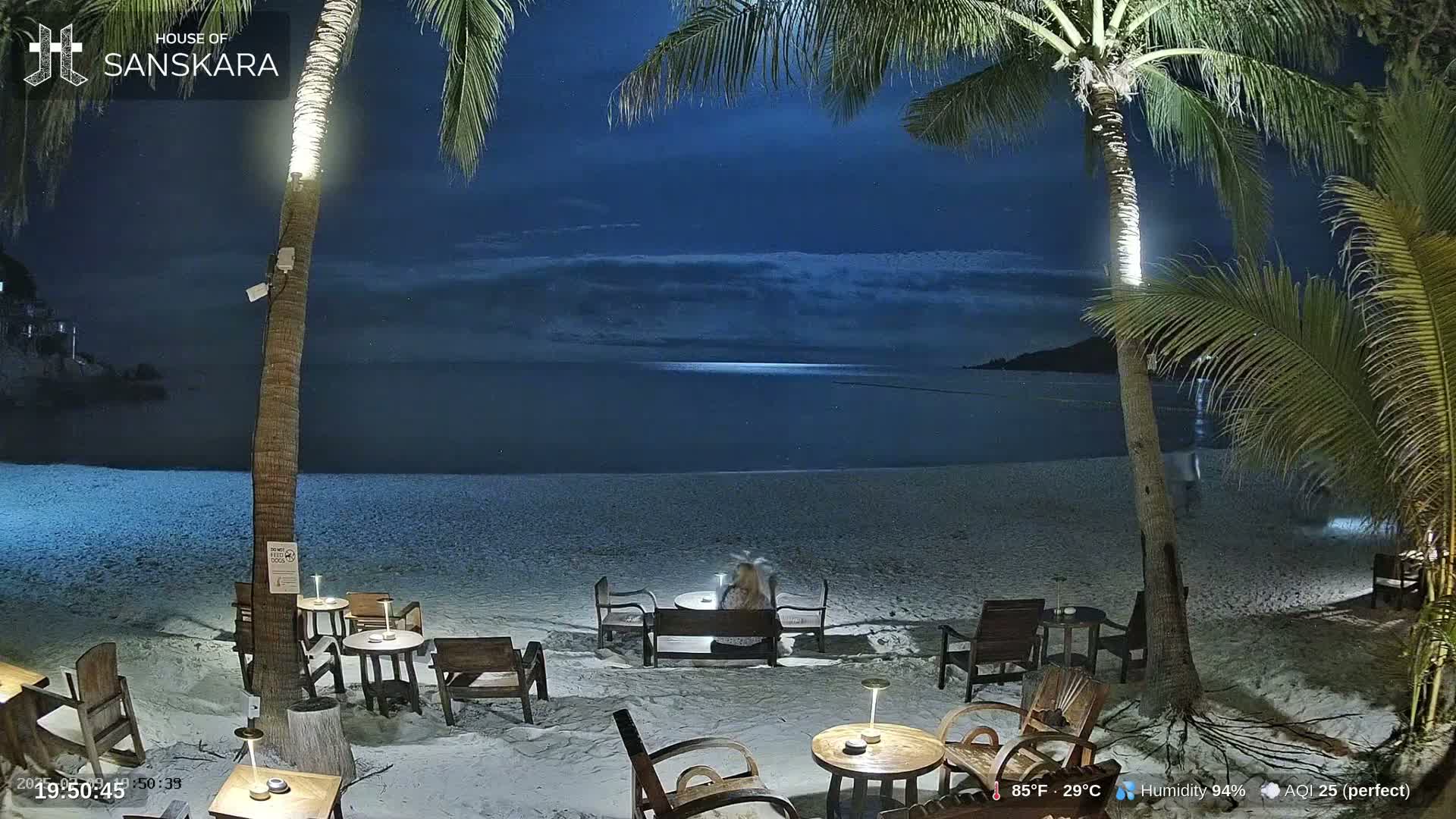 Haad Rin Beach from House of Sanskara Live Cam · Koh Pha Ngan, Surat Thani, Thailand 