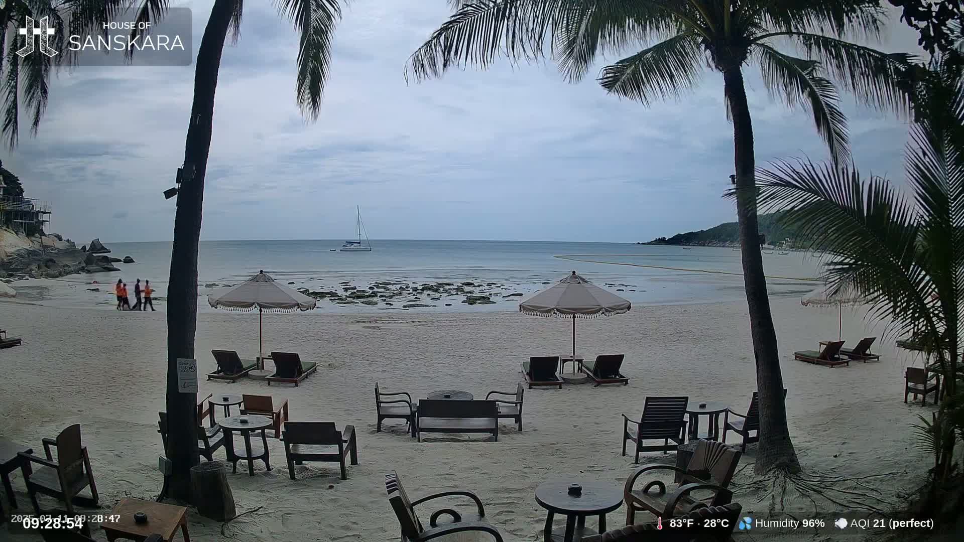 Haad Rin Beach from House of Sanskara Live Cam · Koh Pha Ngan, Surat Thani, Thailand 
