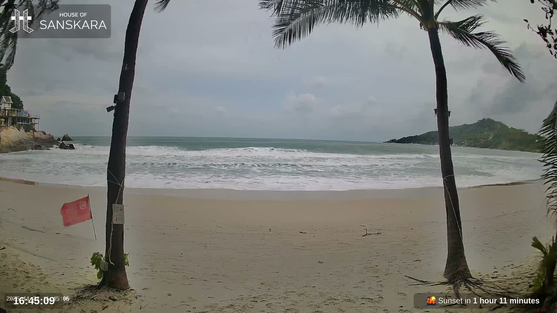 Haad Rin Beach from House of Sanskara Live Cam · Koh Pha Ngan, Surat Thani, Thailand 