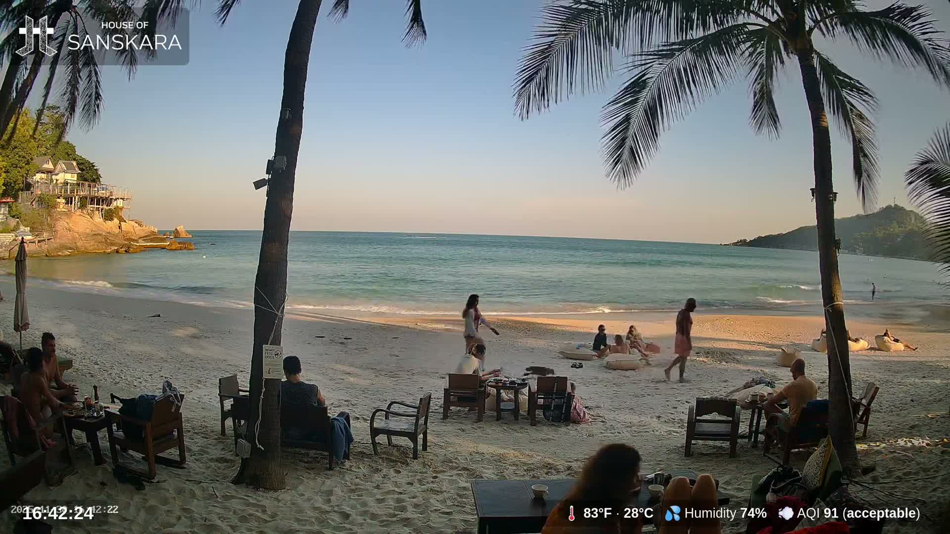 Haad Rin Beach from House of Sanskara Live Cam · Koh Pha Ngan, Surat Thani, Thailand 