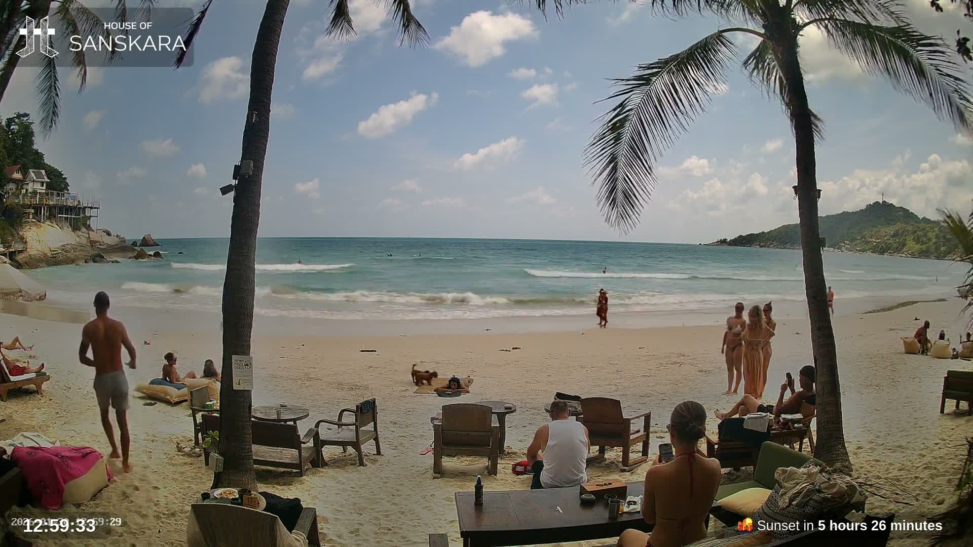 Haad Rin Beach from House of Sanskara Live Cam · Koh Pha Ngan, Surat Thani, Thailand 