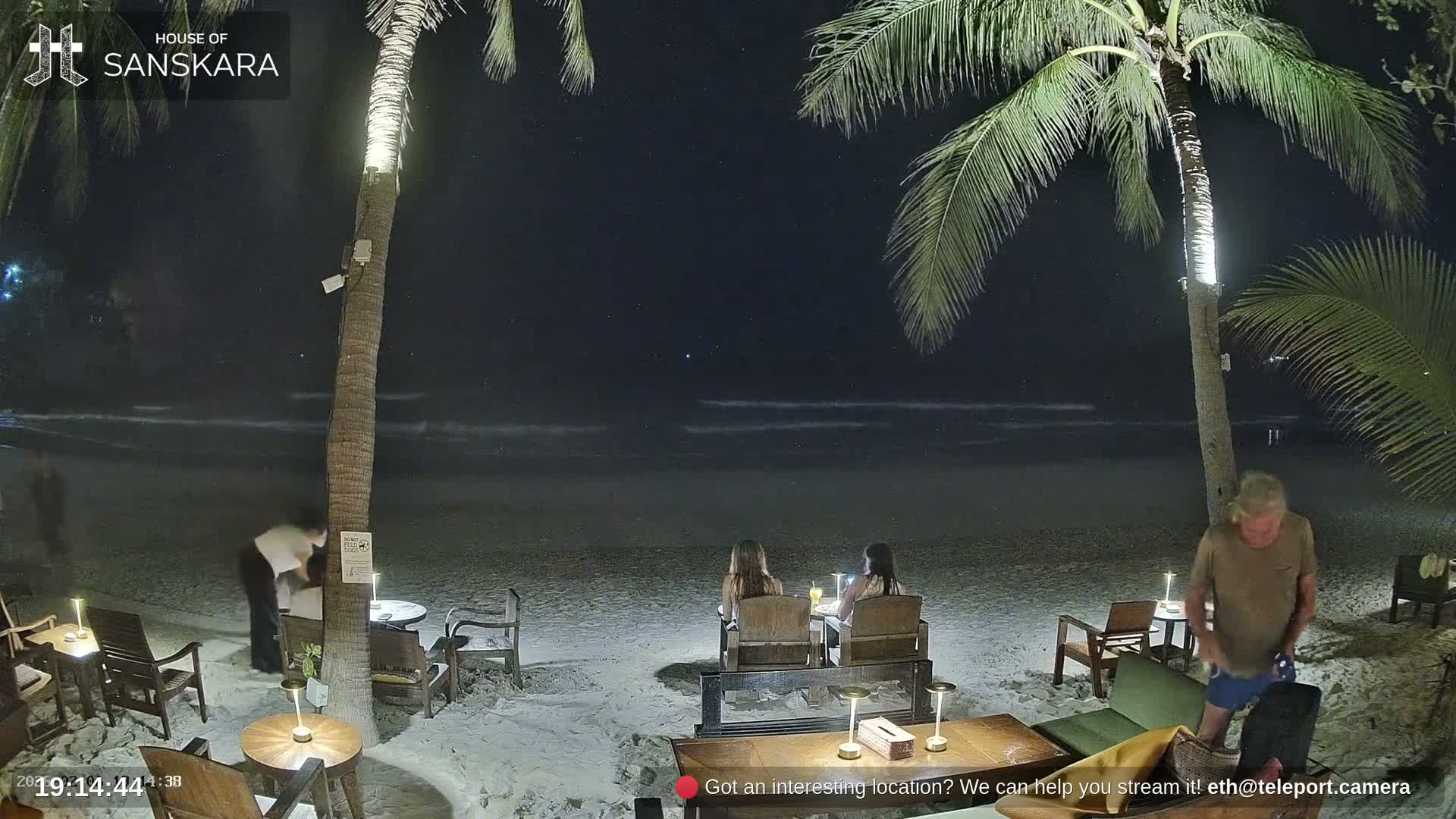 Haad Rin Beach from House of Sanskara Live Cam · Koh Pha Ngan, Surat Thani, Thailand 