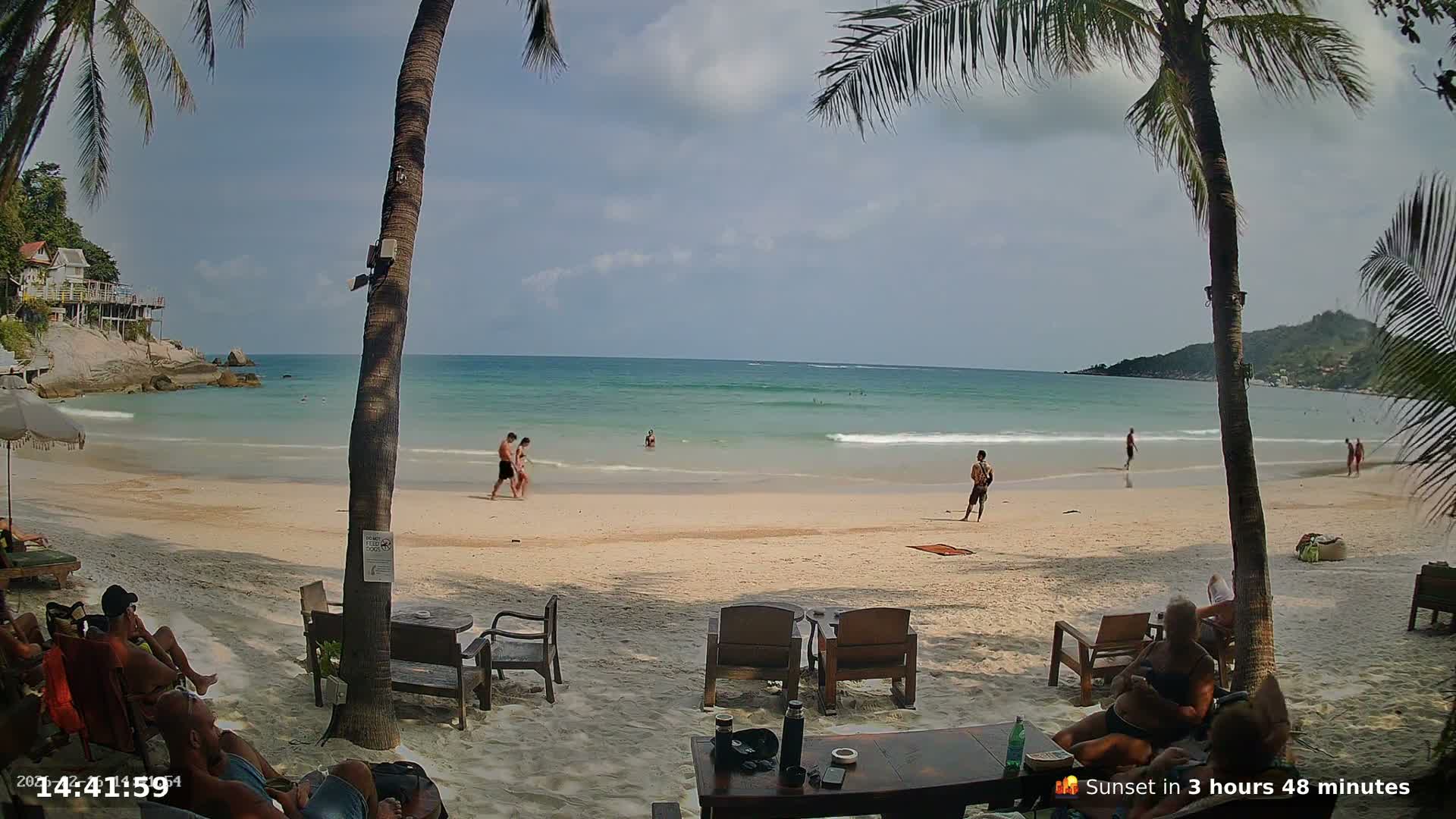 Haad Rin Beach from House of Sanskara Live Cam · Koh Pha Ngan, Surat Thani, Thailand 