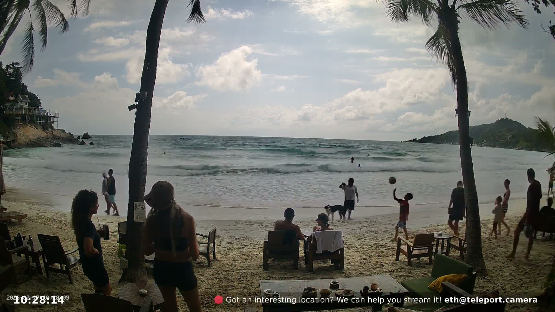 Haad Rin Beach from House of Sanskara Live Cam · Koh Pha Ngan, Surat Thani, Thailand 