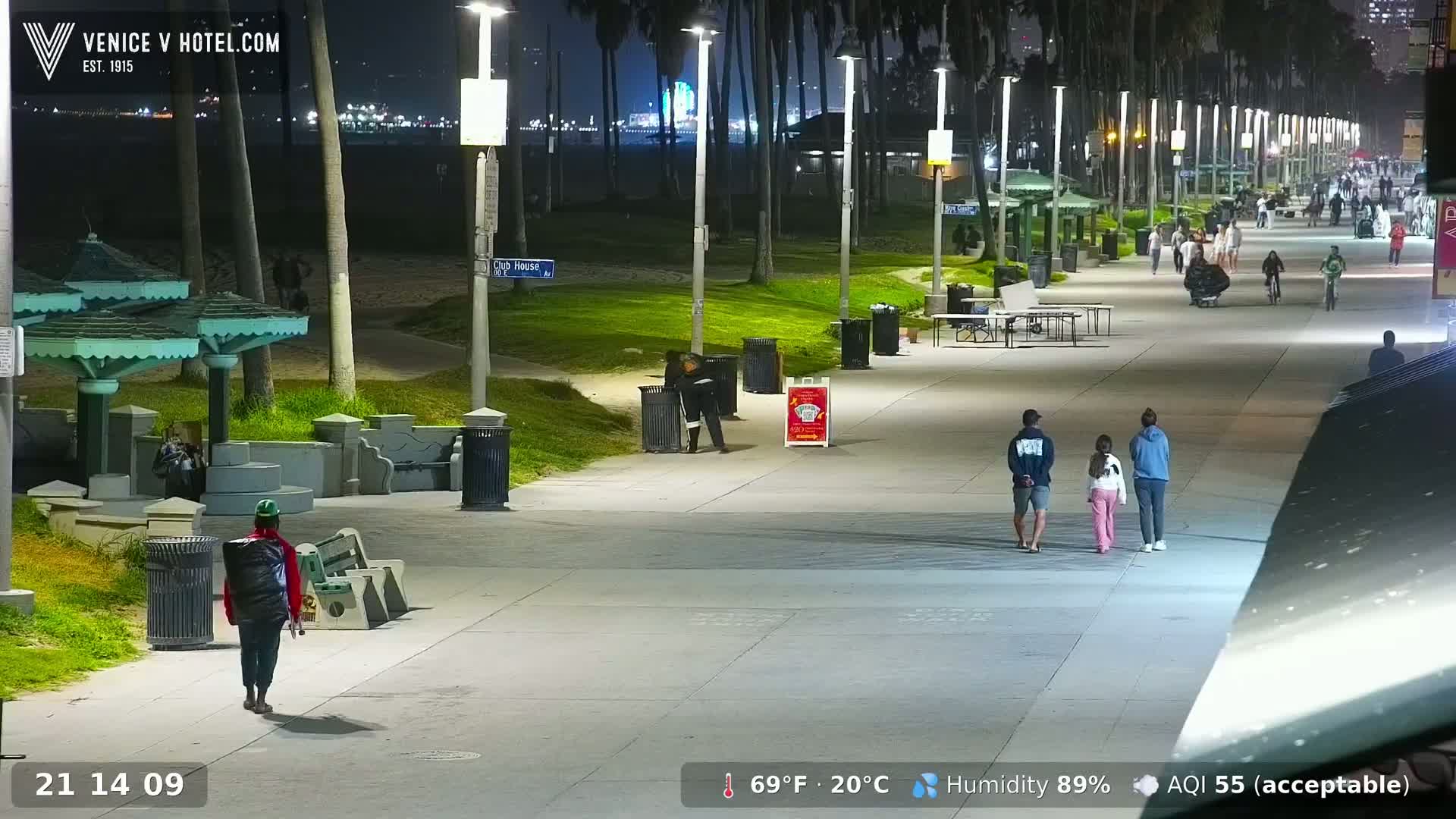 Venice Beach Live Cam - Los Angeles, California, USA