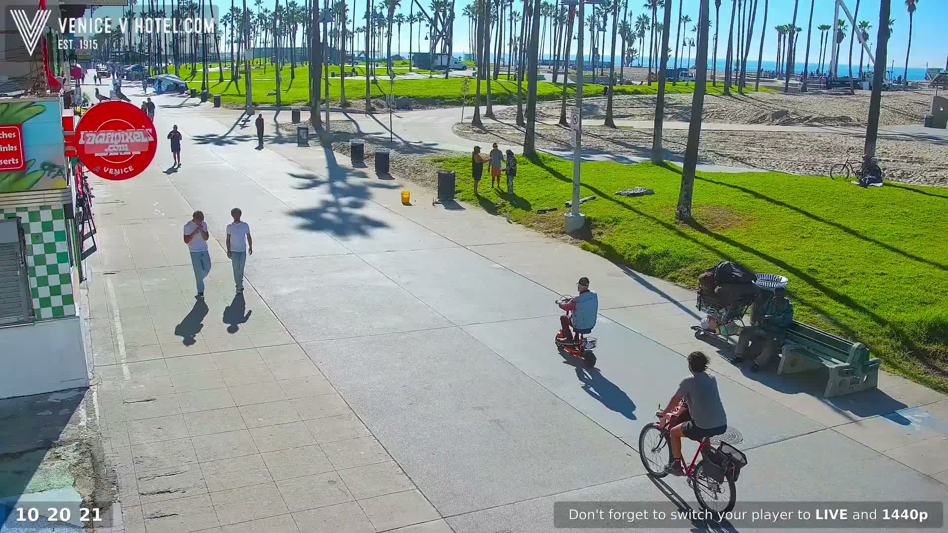 Venice Beach Live Cam - Los Angeles, California, USA