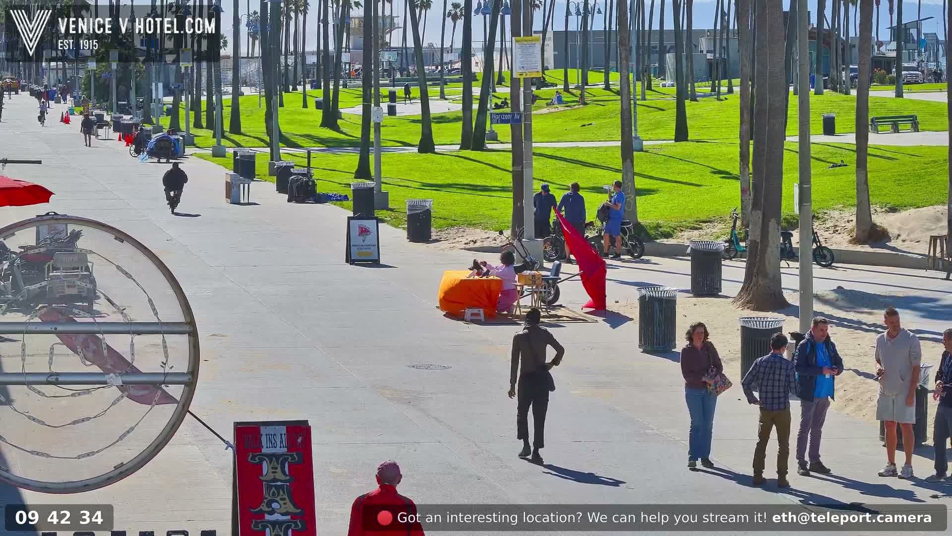 Venice Beach Live Cam - Los Angeles, California, USA