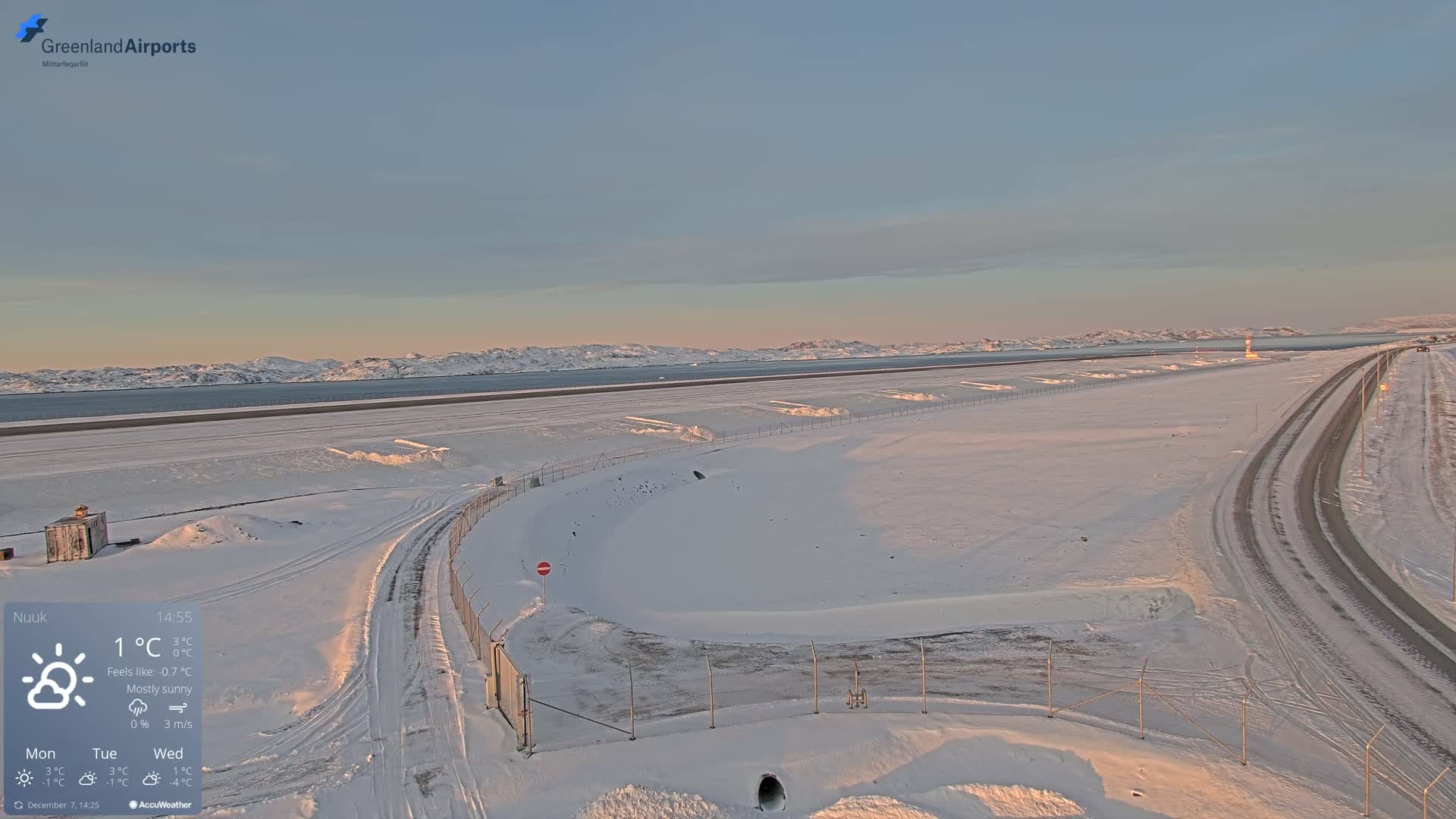 Nuuk Airport North Towards View Live Cam GOH / BGGH - Nuuk, Sermersooq, Greenland, Denmark