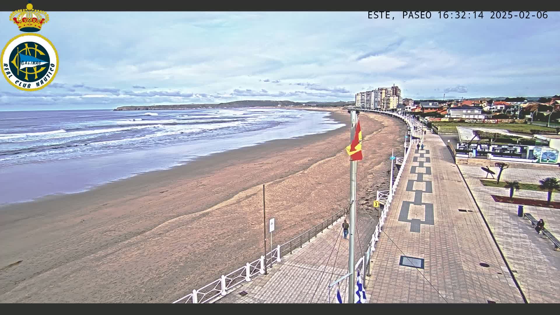 East Playa de Salinas Beach Live Cam - Avilés, Asturias, Spain