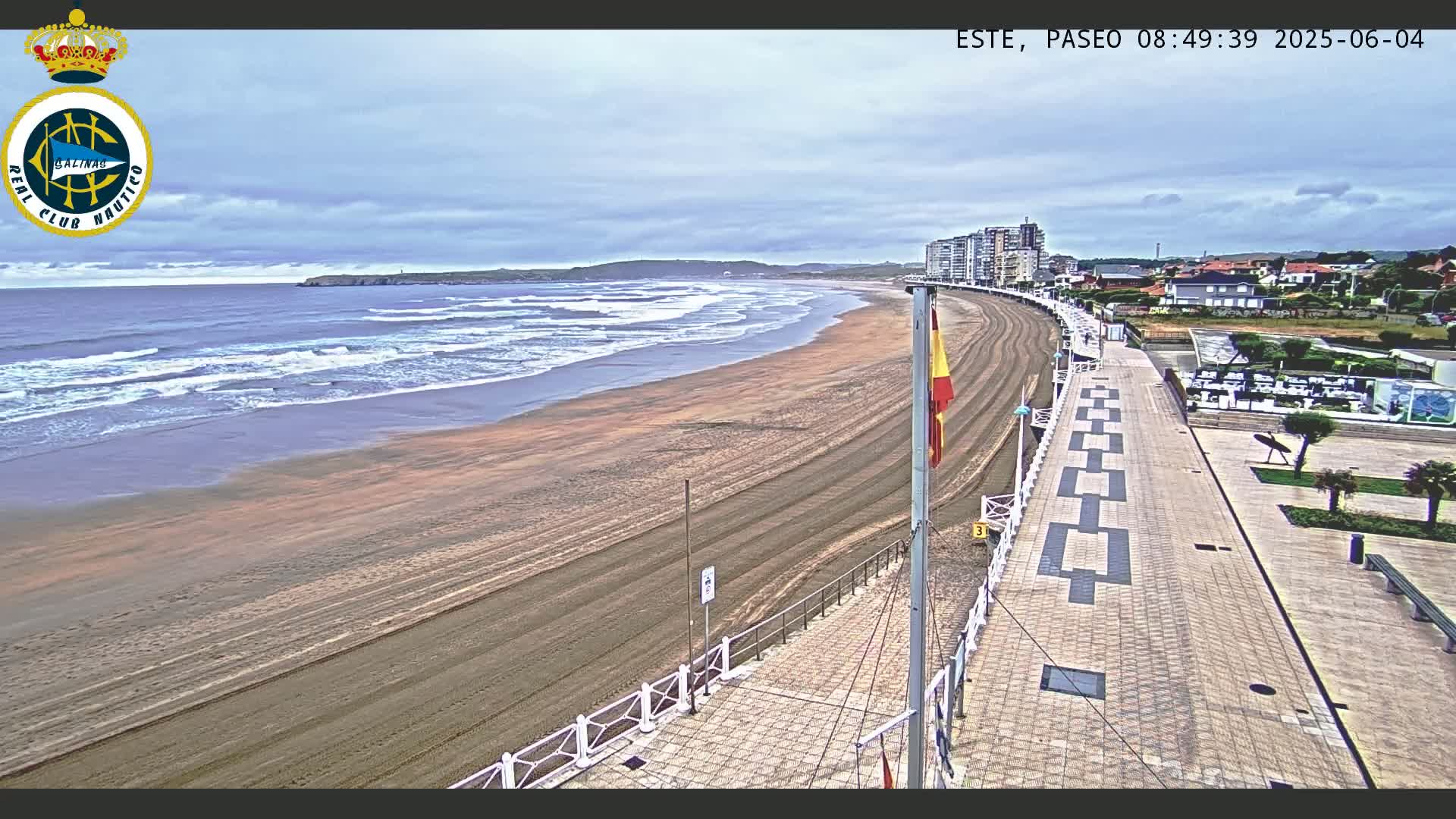 East Playa de Salinas Beach Live Cam - Avilés, Asturias, Spain