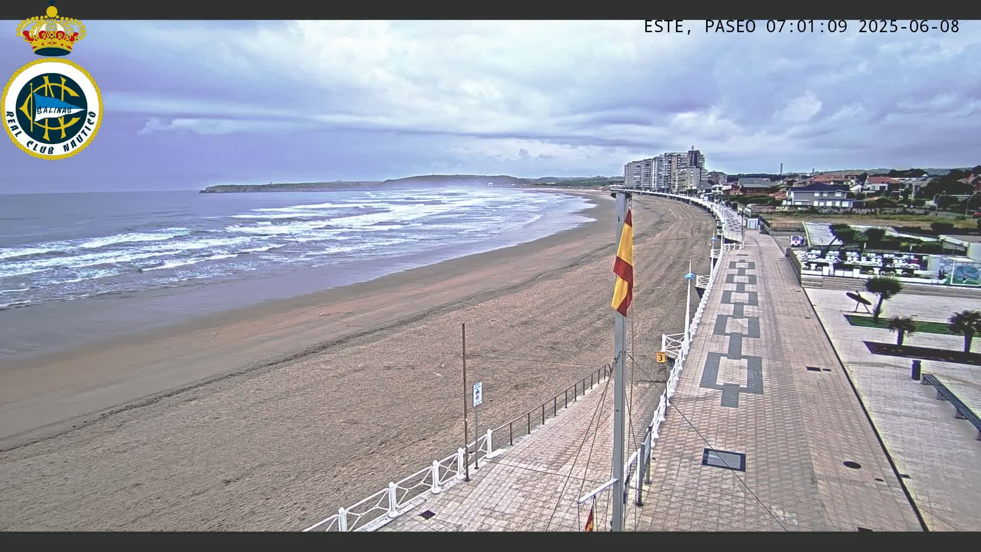 East Playa de Salinas Beach Live Cam - Avilés, Asturias, Spain