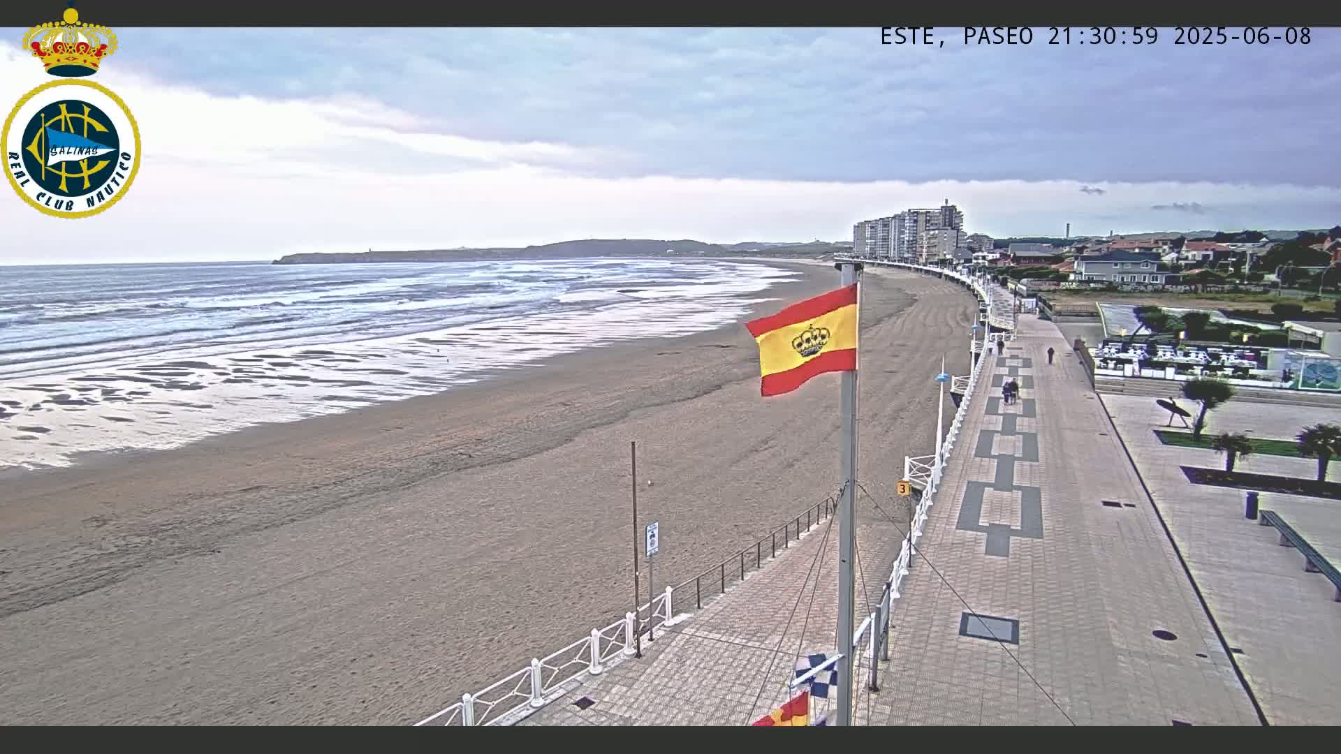 East Playa de Salinas Beach Live Cam - Avilés, Asturias, Spain