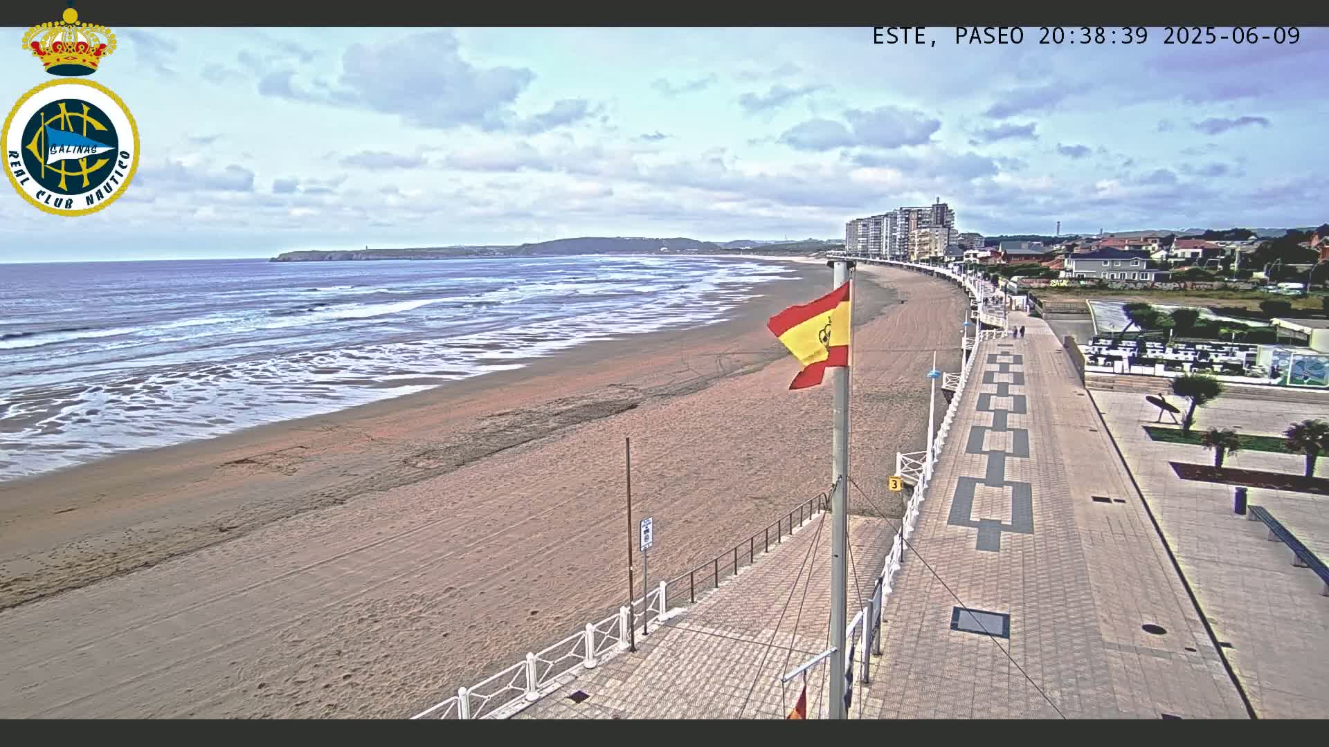 East Playa de Salinas Beach Live Cam - Avilés, Asturias, Spain