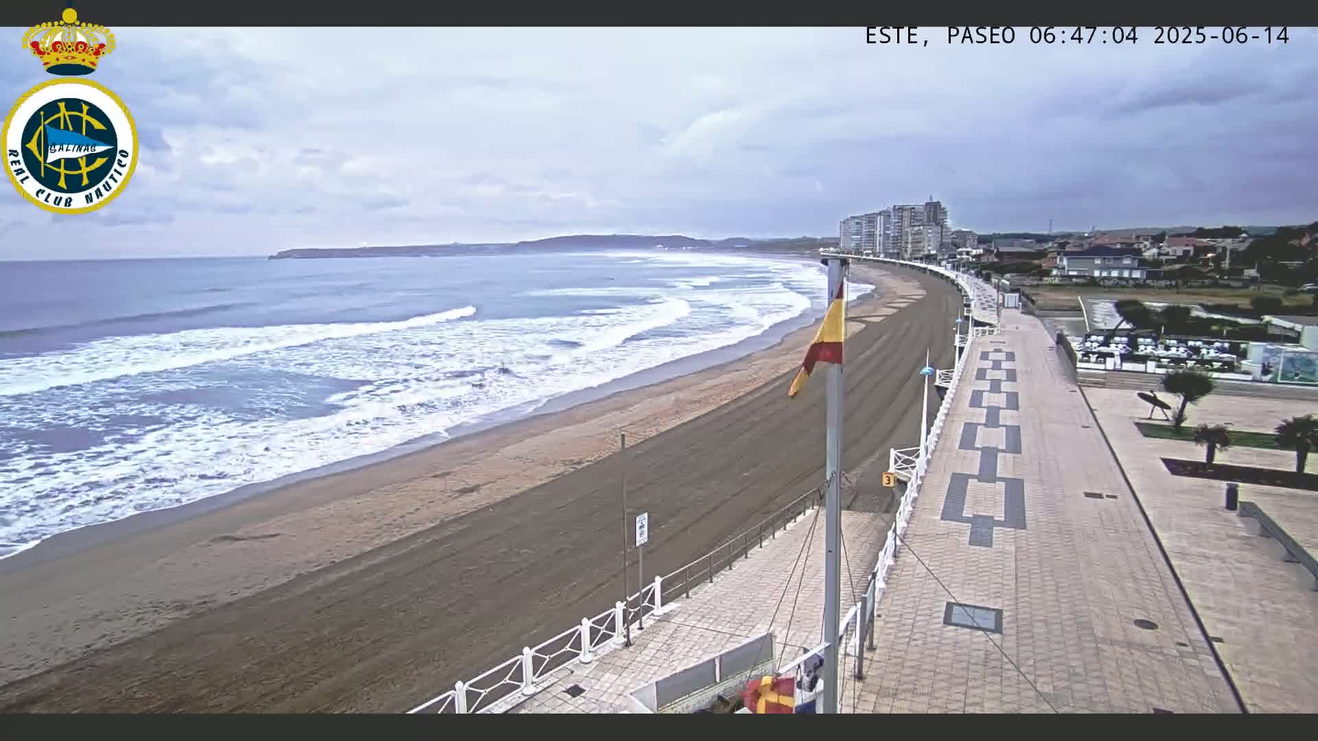 East Playa de Salinas Beach Live Cam - Avilés, Asturias, Spain