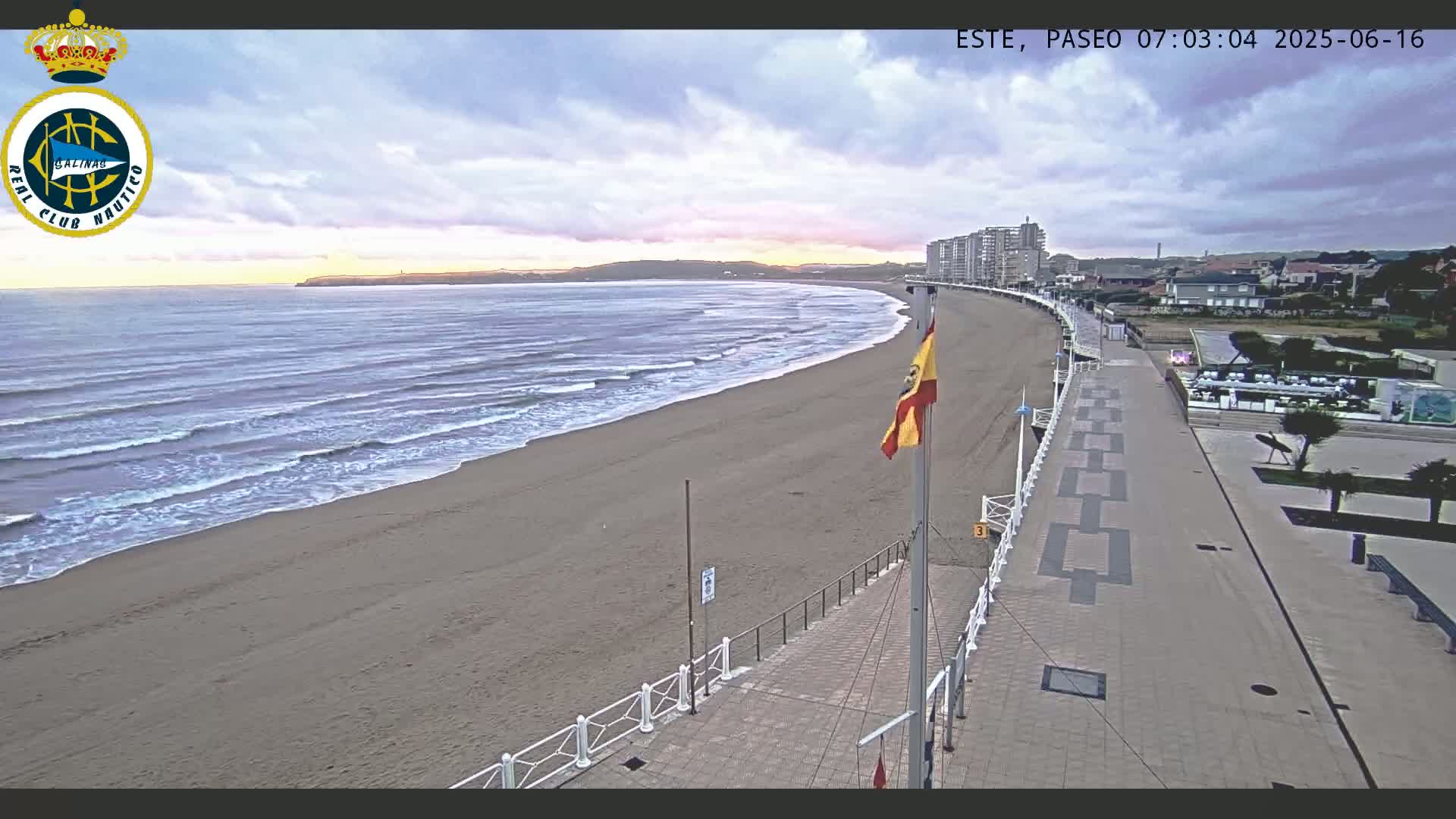 East Playa de Salinas Beach Live Cam - Avilés, Asturias, Spain