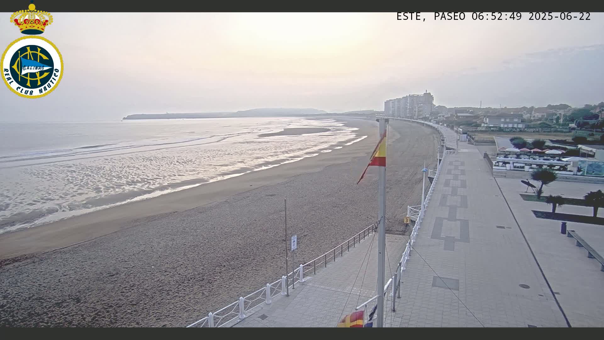 East Playa de Salinas Beach Live Cam - Avilés, Asturias, Spain