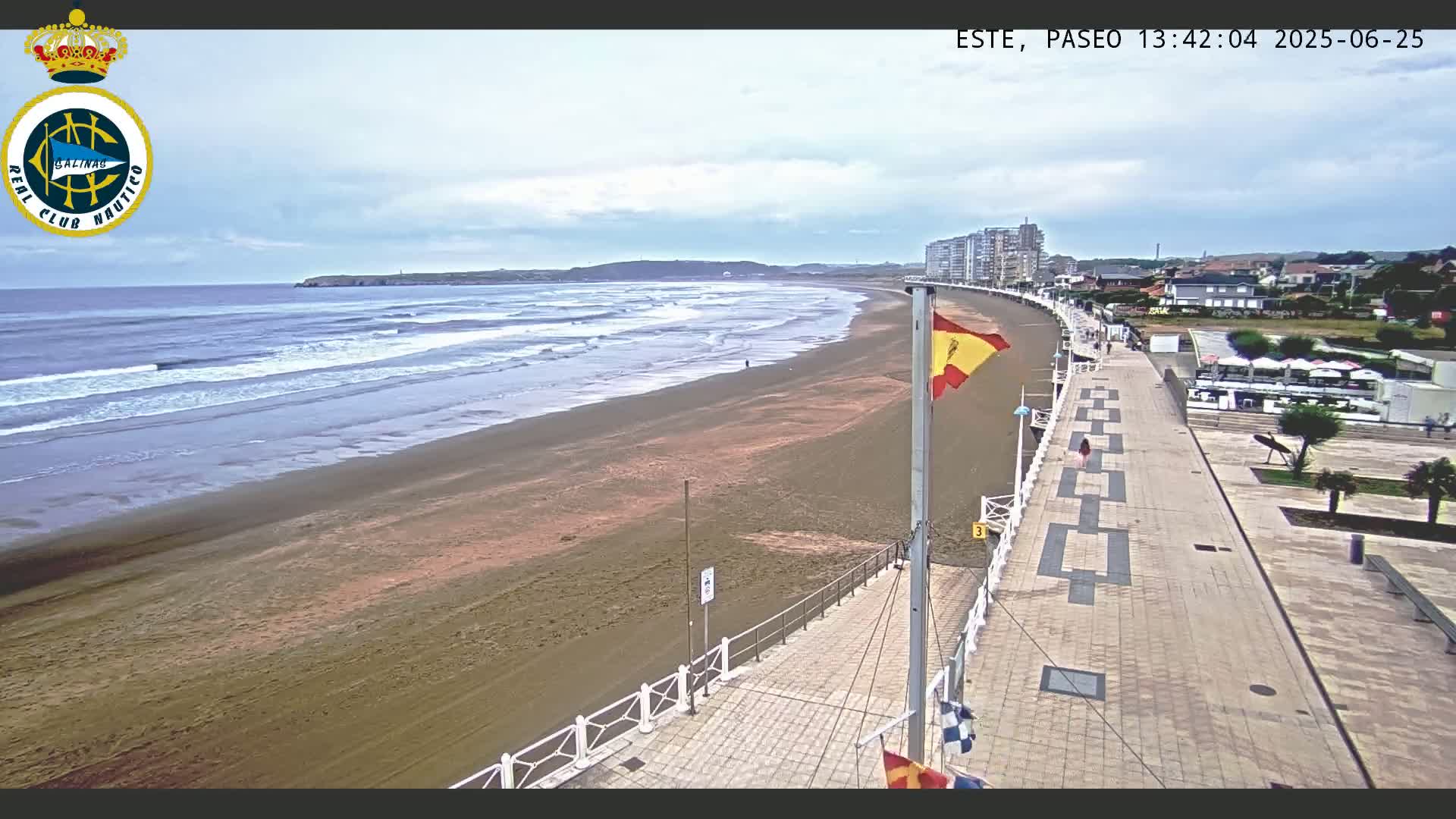 East Playa de Salinas Beach Live Cam - Avilés, Asturias, Spain