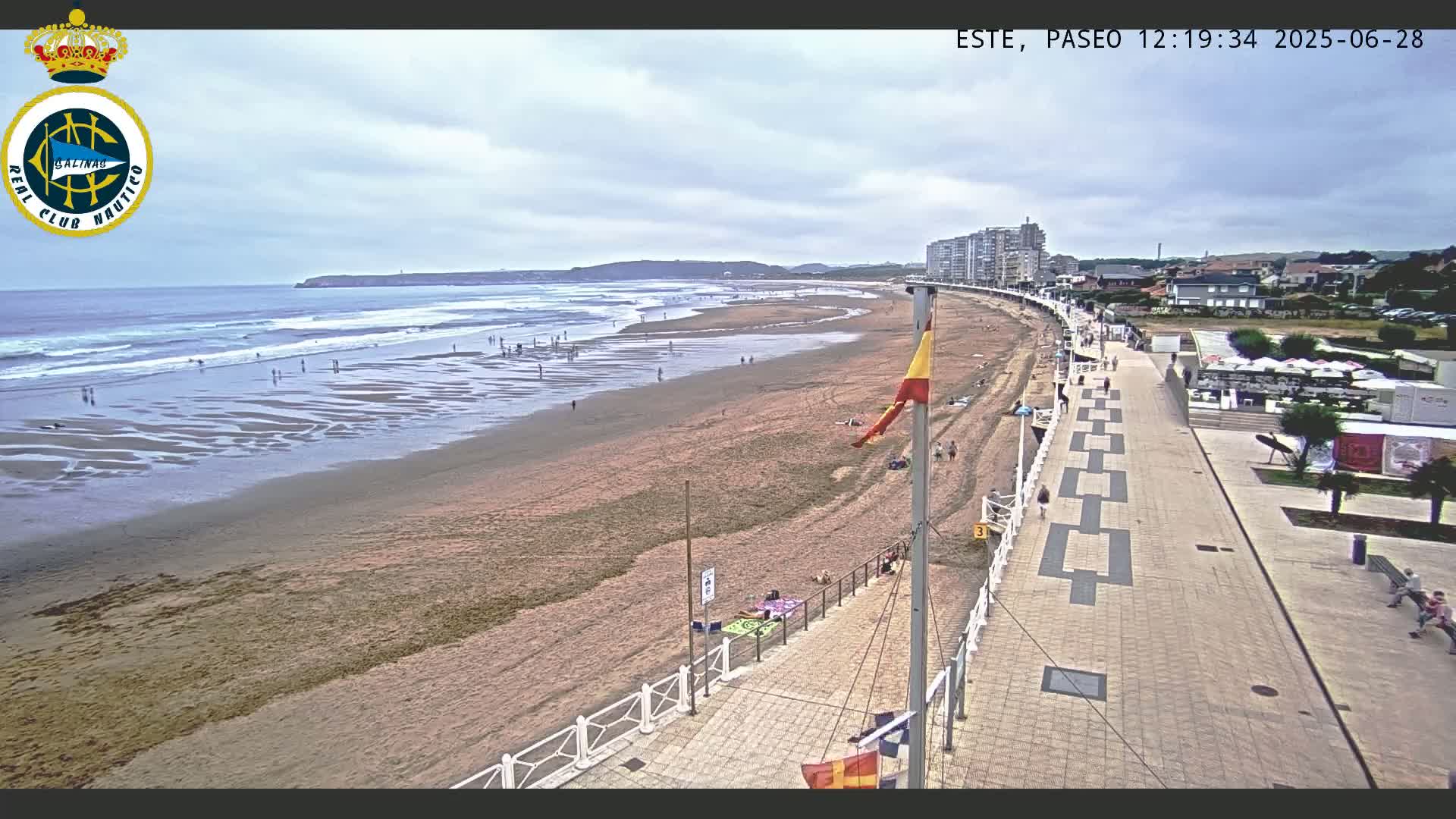 East Playa de Salinas Beach Live Cam - Avilés, Asturias, Spain