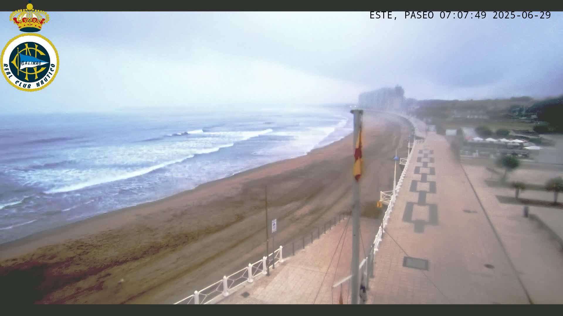 East Playa de Salinas Beach Live Cam - Avilés, Asturias, Spain