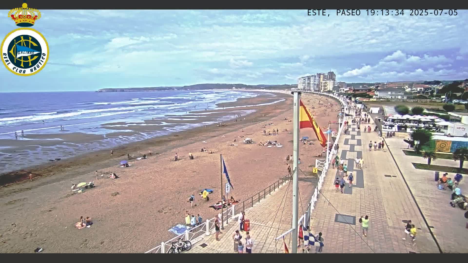 East Playa de Salinas Beach Live Cam - Avilés, Asturias, Spain