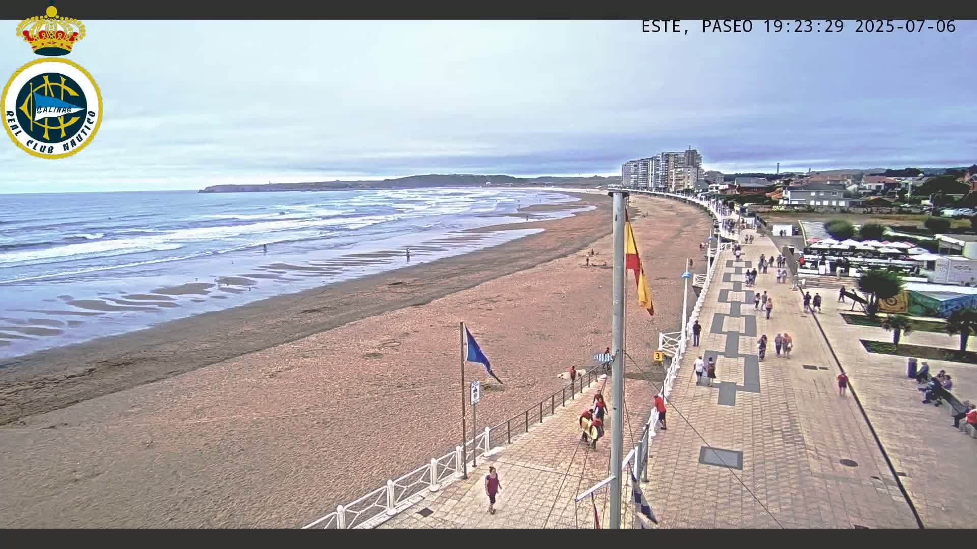 East Playa de Salinas Beach Live Cam - Avilés, Asturias, Spain
