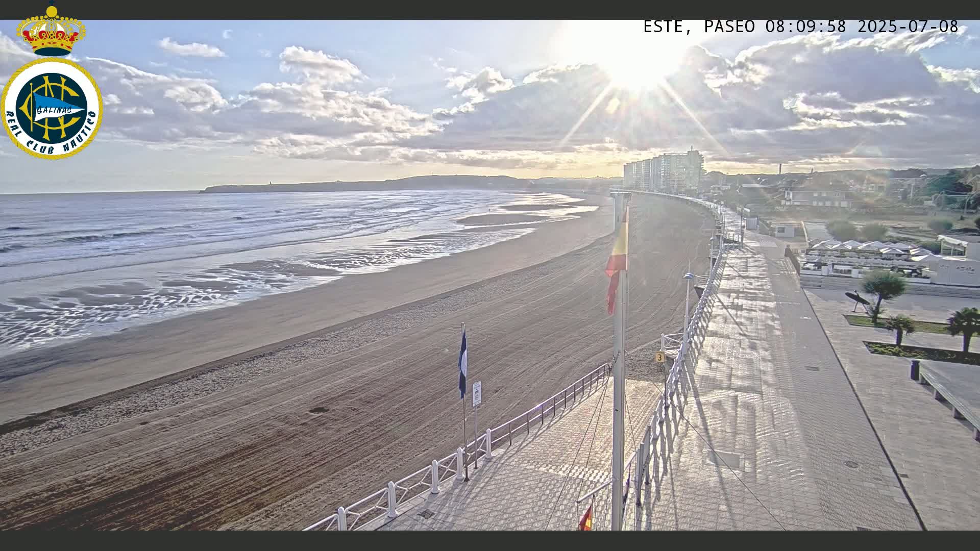East Playa de Salinas Beach Live Cam - Avilés, Asturias, Spain