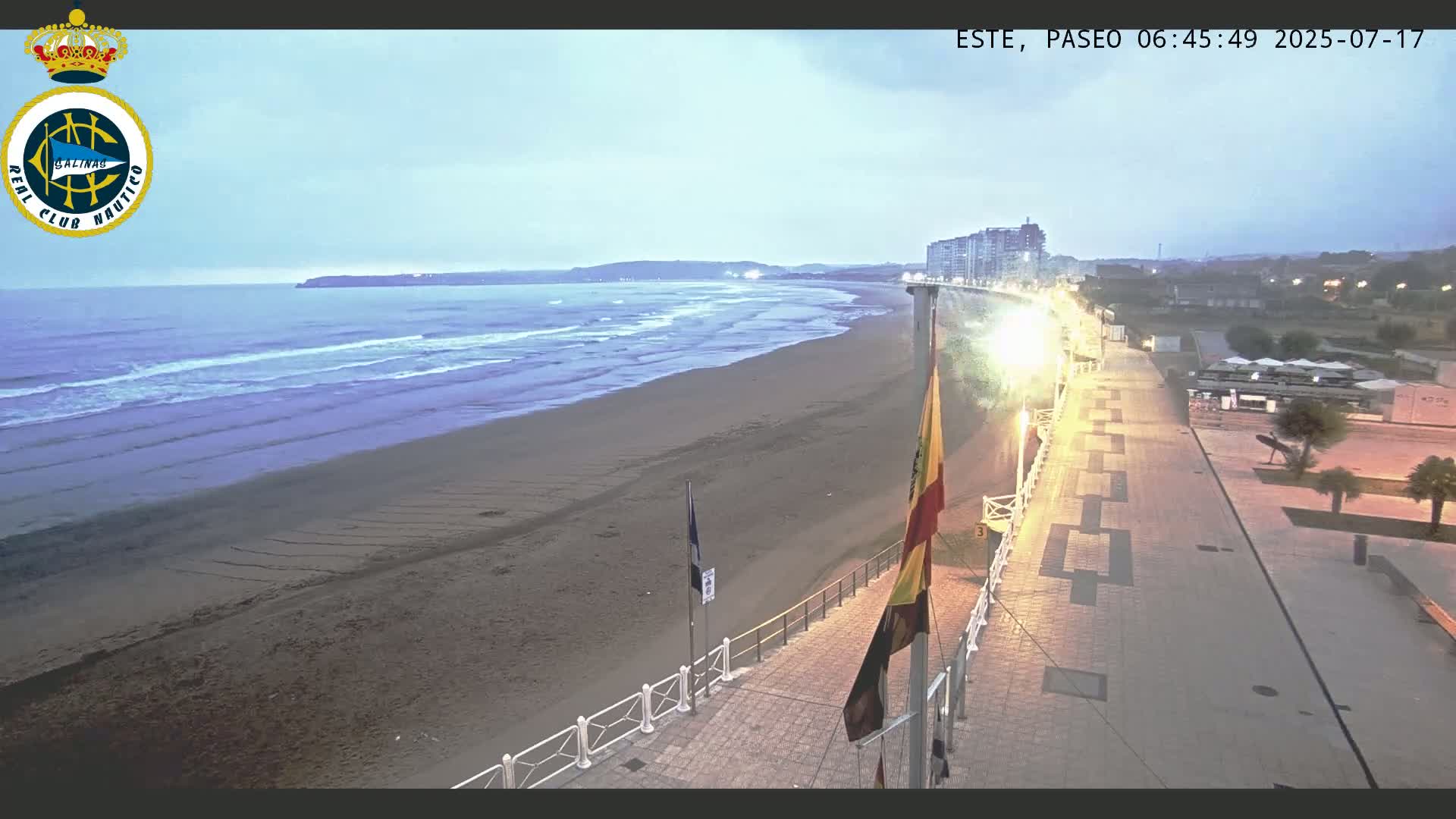 East Playa de Salinas Beach Live Cam - Avilés, Asturias, Spain