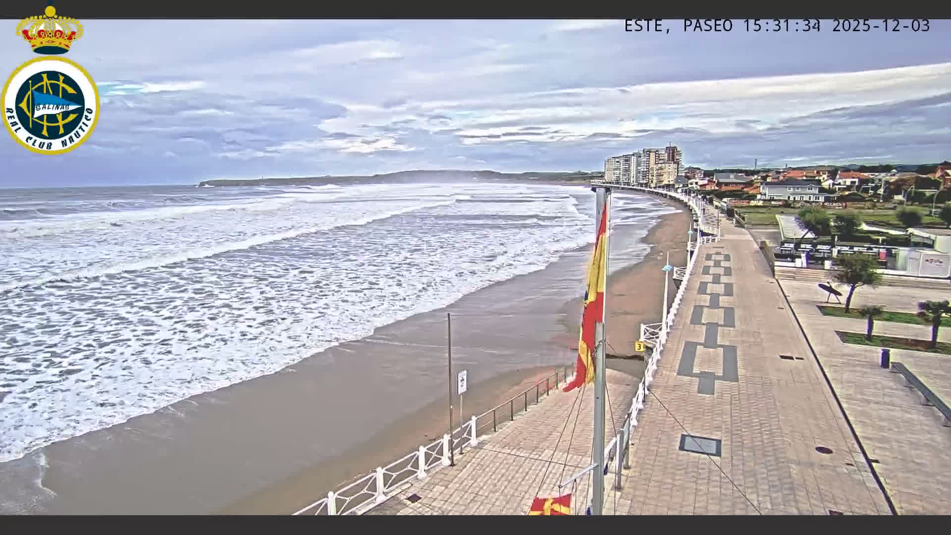 East Playa de Salinas Beach Live Cam - Avilés, Asturias, Spain