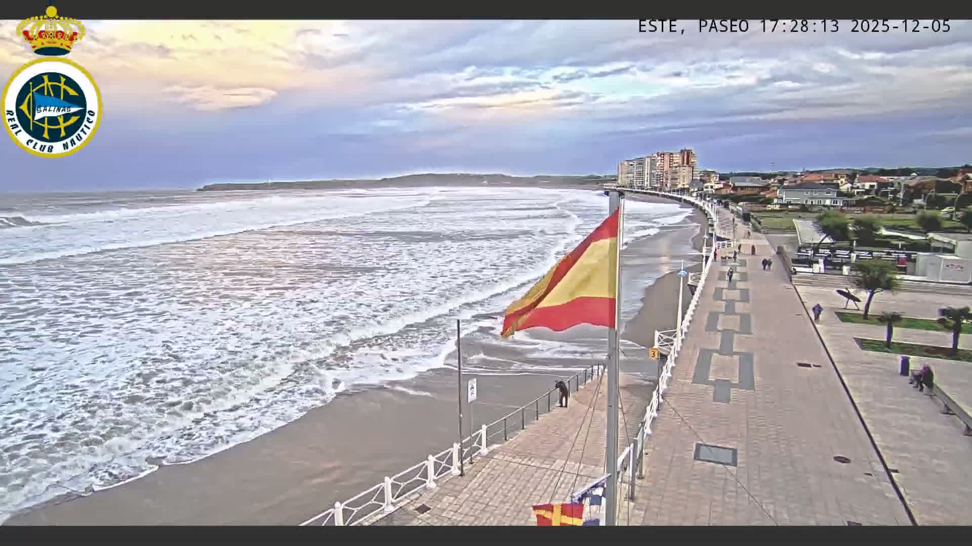 East Playa de Salinas Beach Live Cam - Avilés, Asturias, Spain