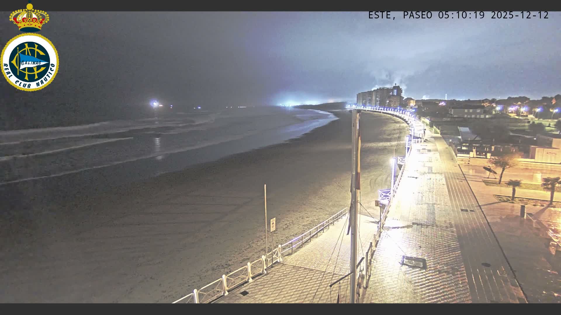 East Playa de Salinas Beach Live Cam - Avilés, Asturias, Spain