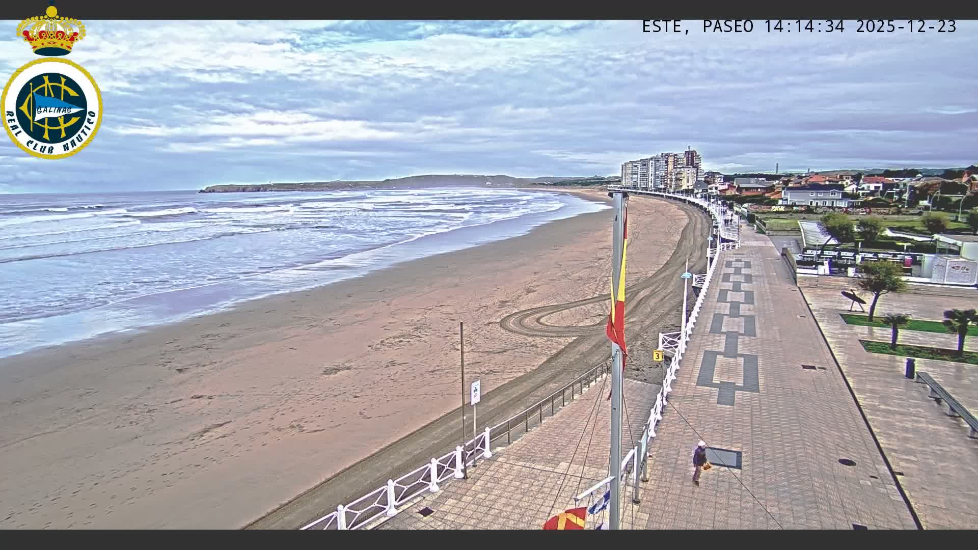 East Playa de Salinas Beach Live Cam - Avilés, Asturias, Spain