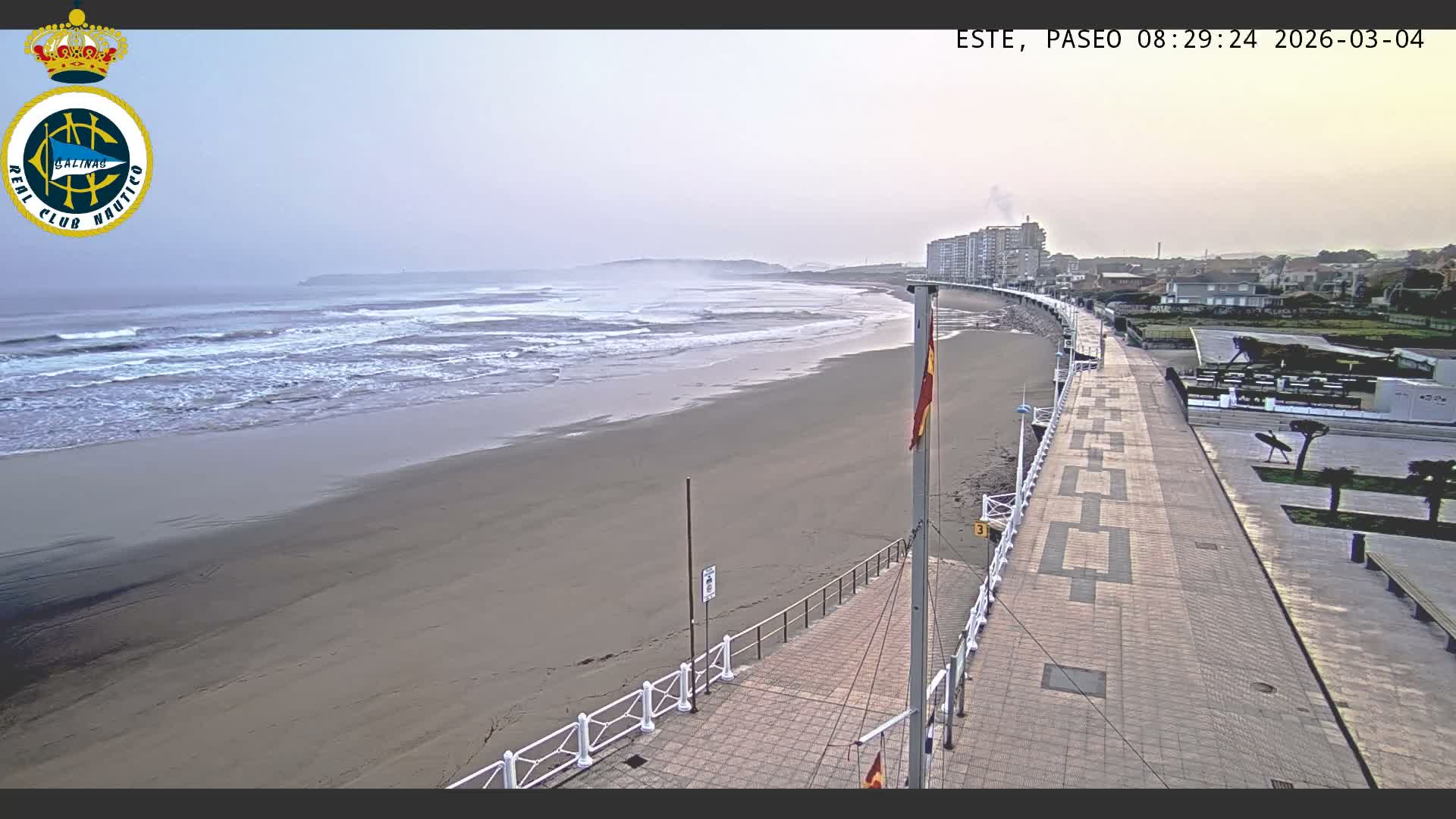 East Playa de Salinas Beach Live Cam - Avilés, Asturias, Spain