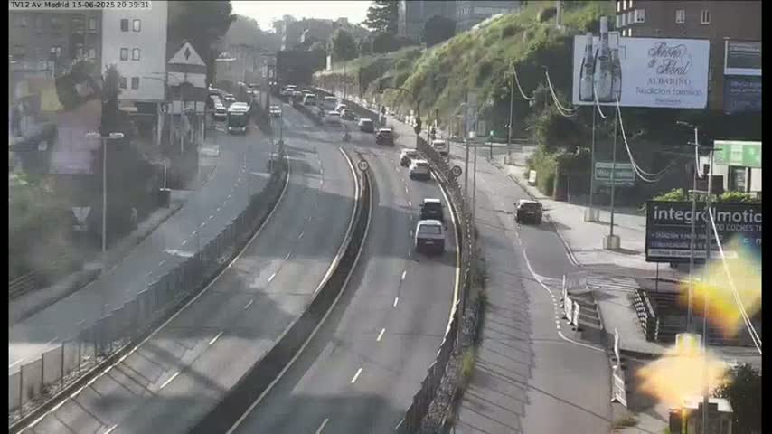 Vigo, Avenida de Madrid Live Cam - Pontevedra, Galicia, Spain