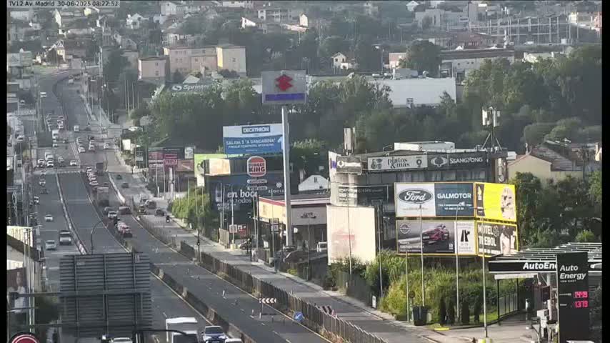 Vigo, Avenida de Madrid Live Cam - Pontevedra, Galicia, Spain