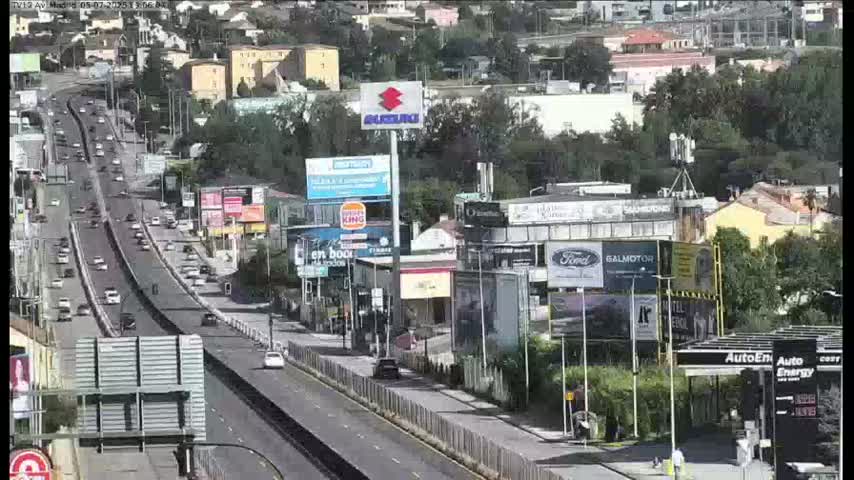 Vigo, Avenida de Madrid Live Cam - Pontevedra, Galicia, Spain